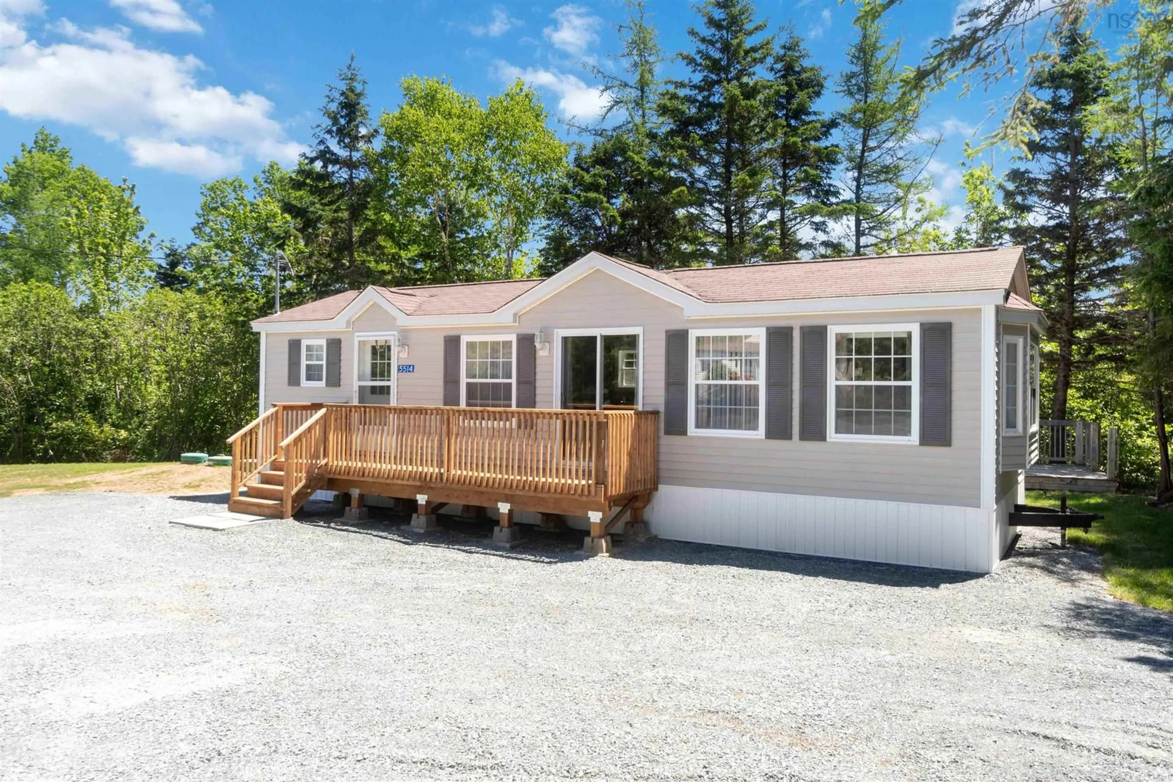 Cottage for 5514 Highway 7, Head Of Chezzetcook Nova Scotia B3E 1A7