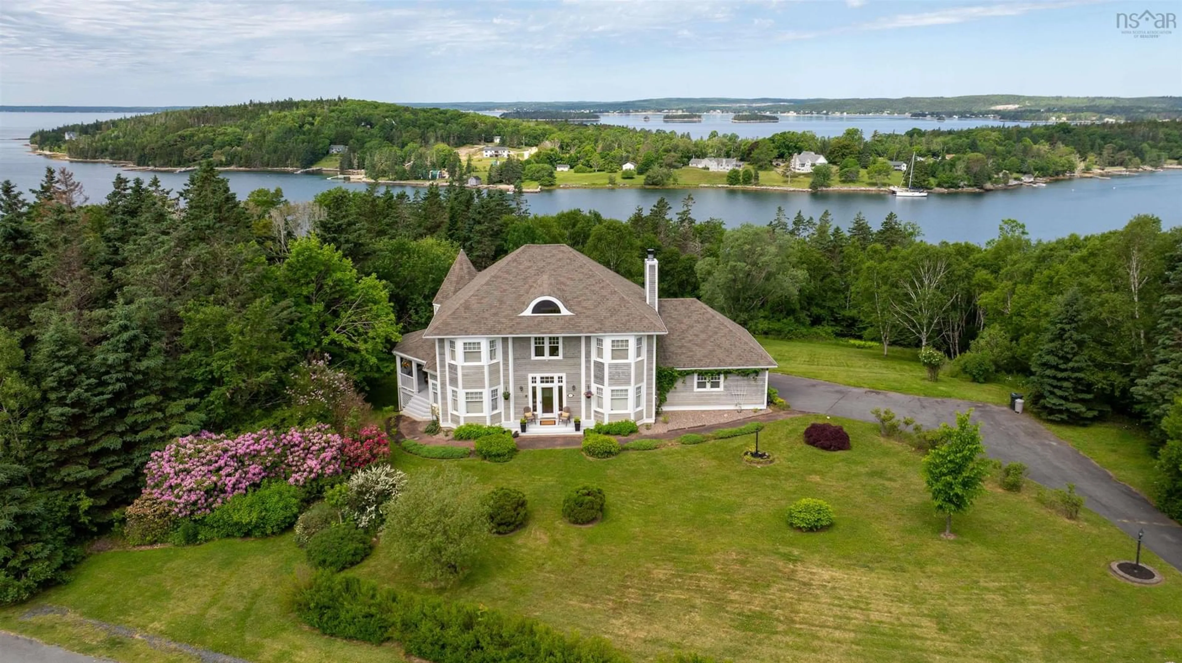 A pic from exterior of the house or condo for 22 Foxberry Hill, Glen Haven Nova Scotia B3Z 2W1