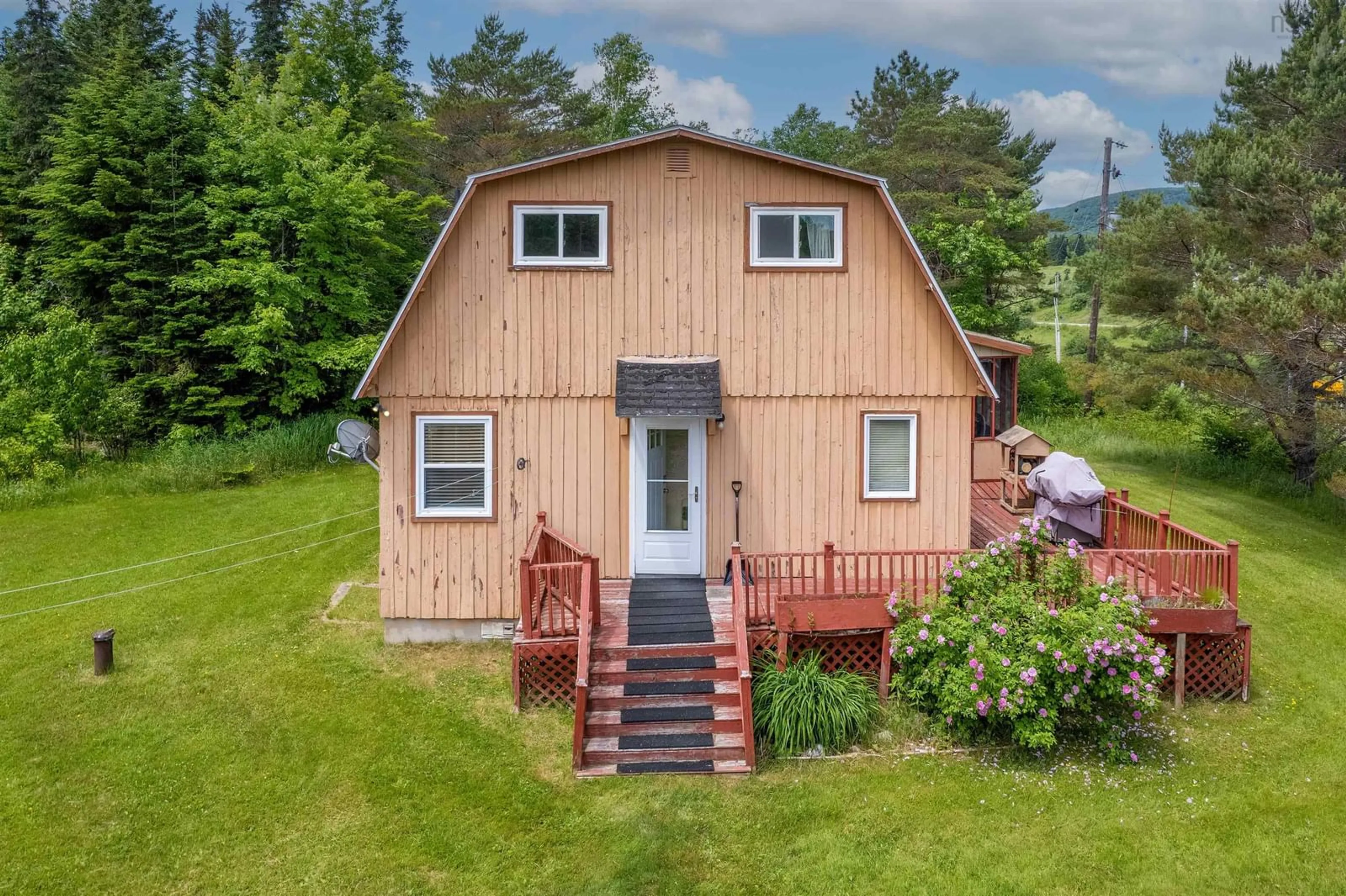 Cottage for 973 Old Margaree Rd, Big Baddeck Nova Scotia B0E 1B0