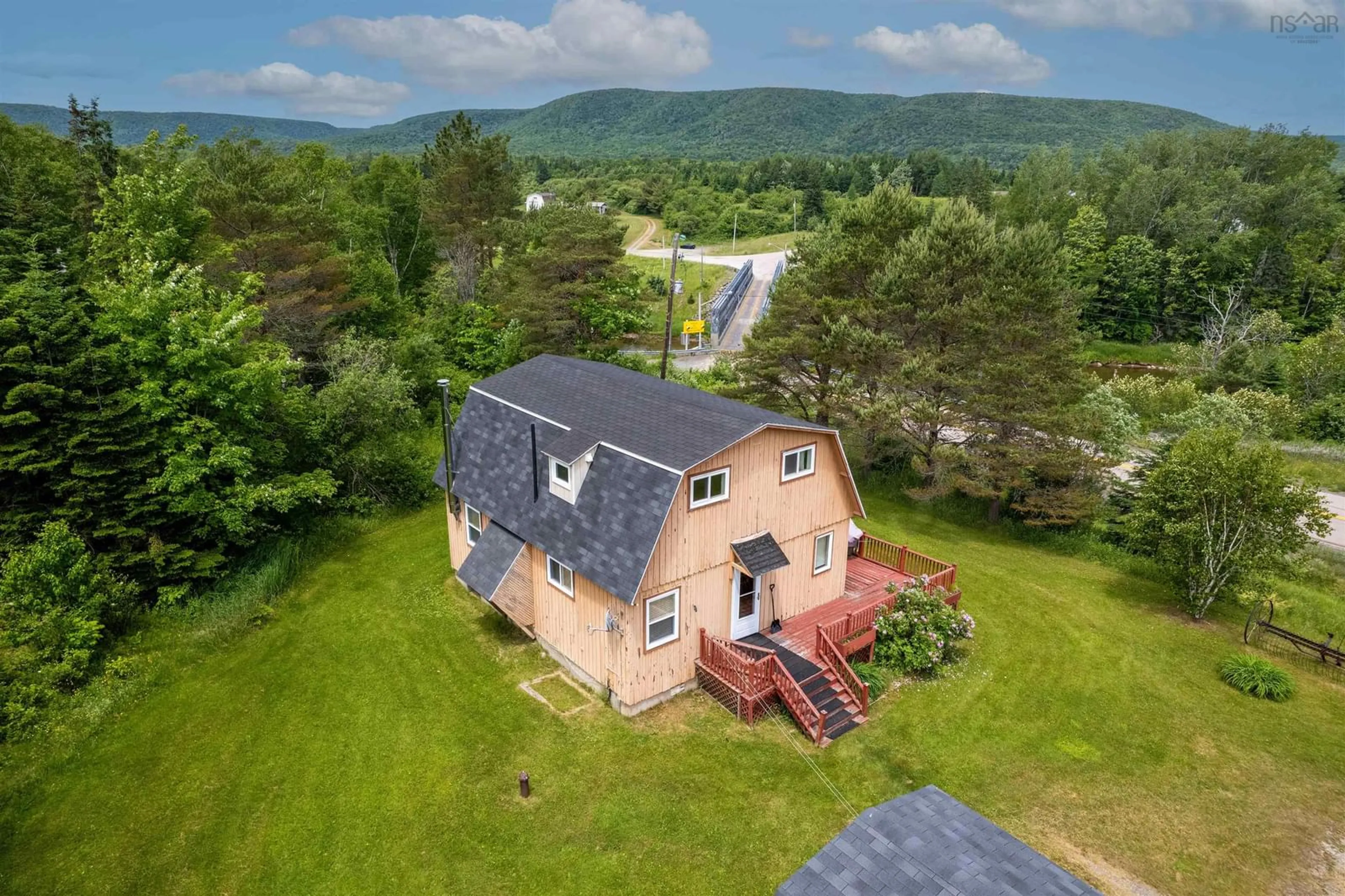 Cottage for 973 Old Margaree Rd, Big Baddeck Nova Scotia B0E 1B0