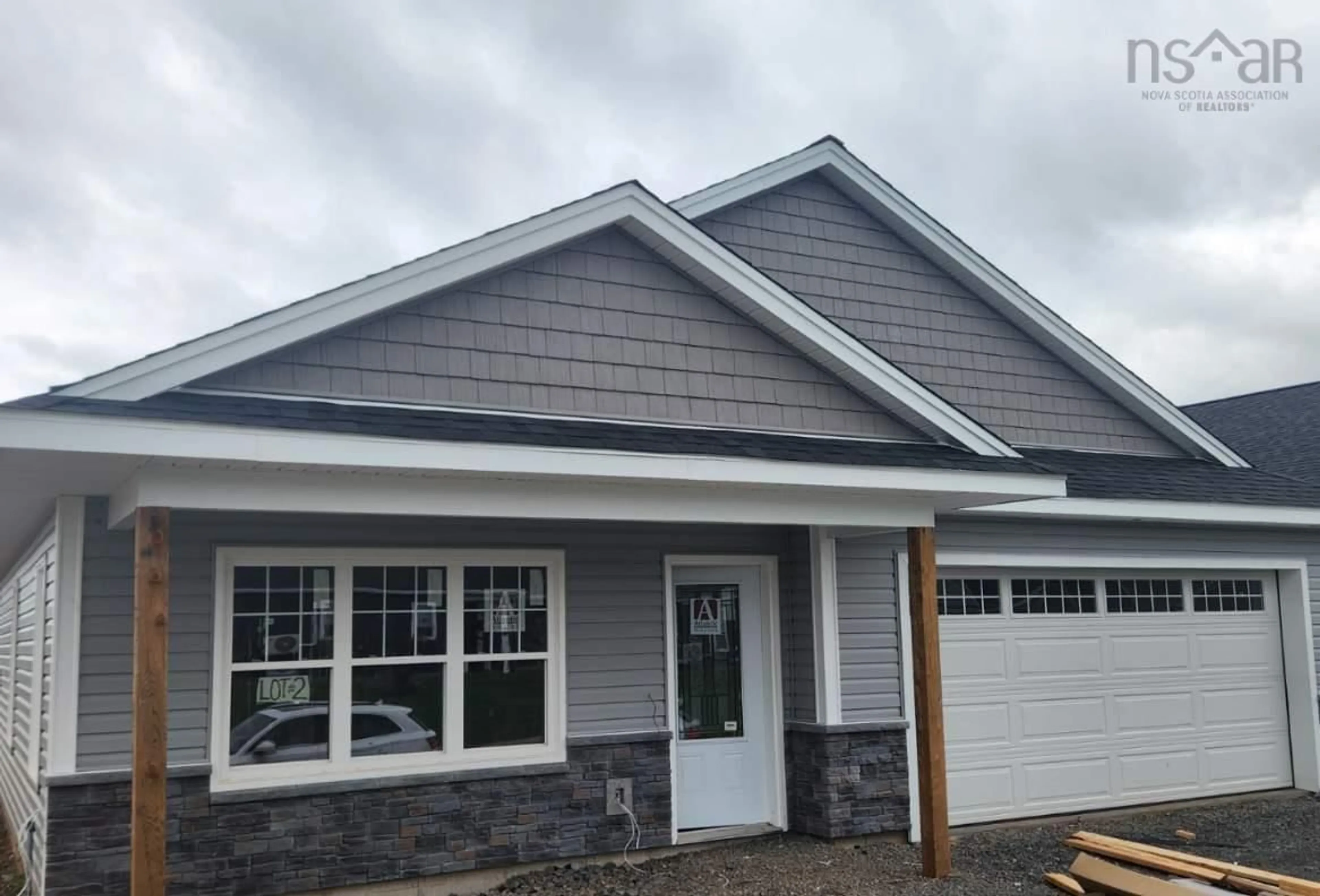 Home with vinyl exterior material for 17 Community Way, Garlands Crossing Nova Scotia B0N 2T0