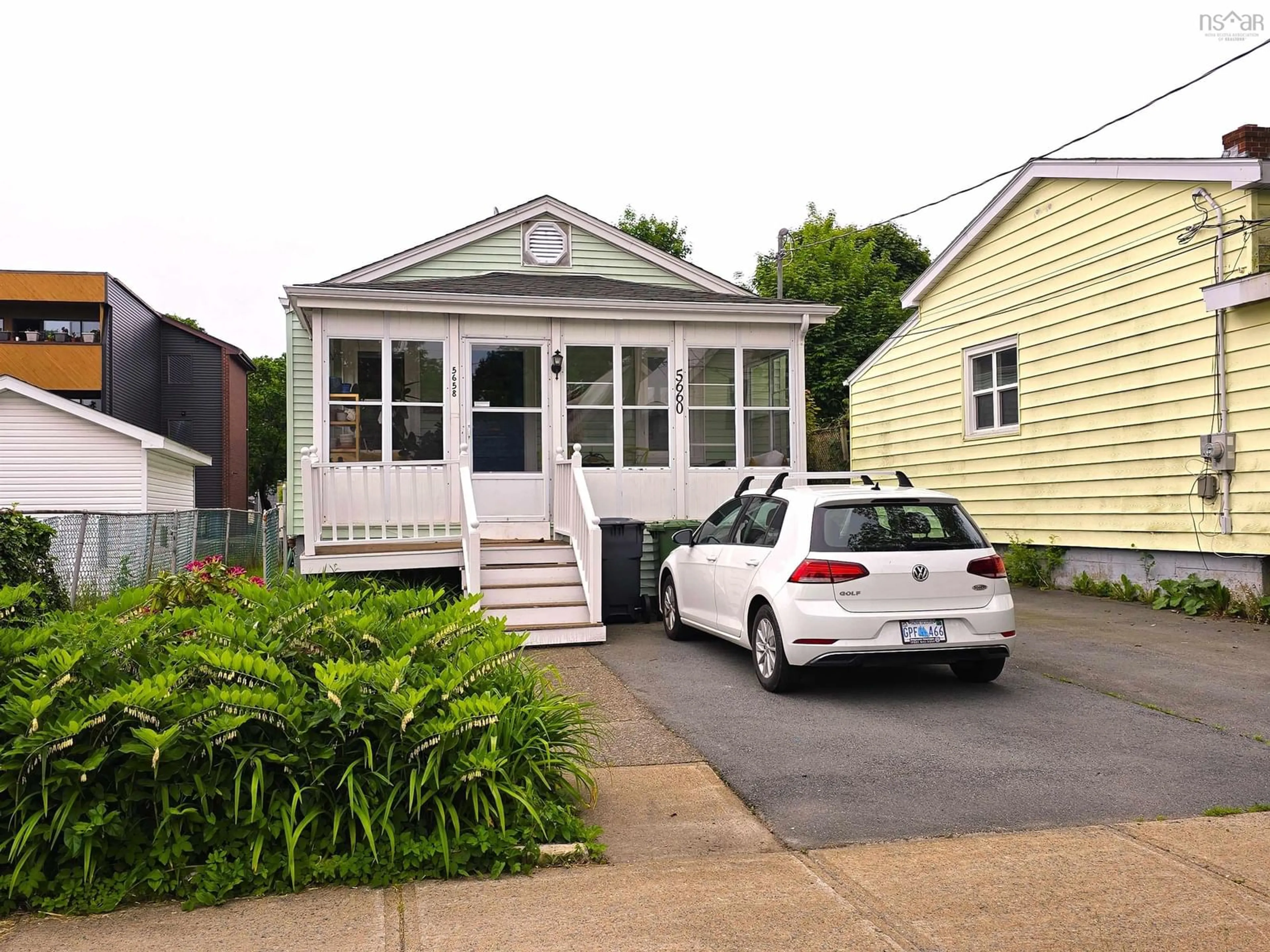 A pic from exterior of the house or condo for 5658 & 5650 Stanley St, Halifax Nova Scotia B3K 2G1