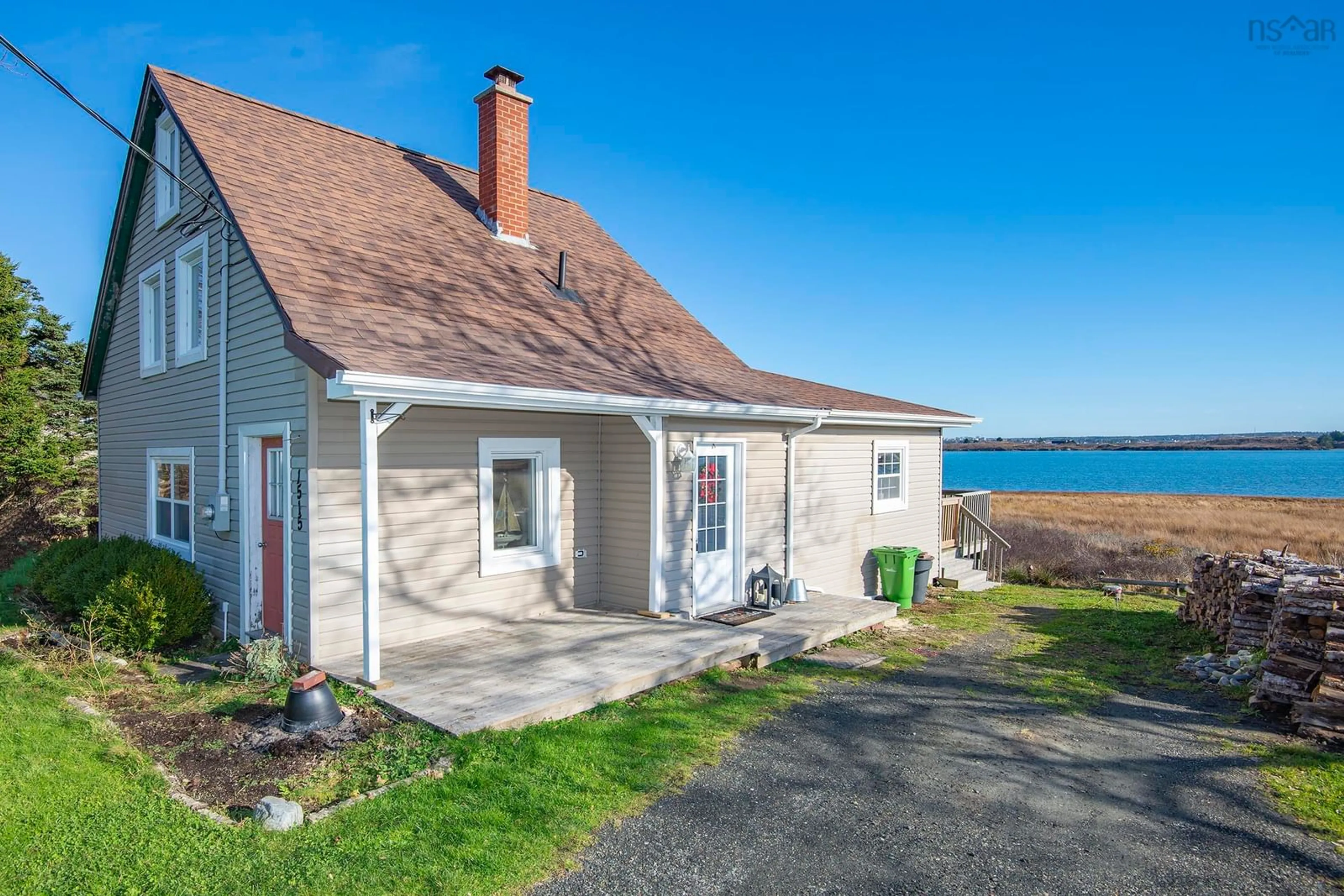 Cottage for 1515 Highway 304, Cape Forchu Nova Scotia B5A 5G7