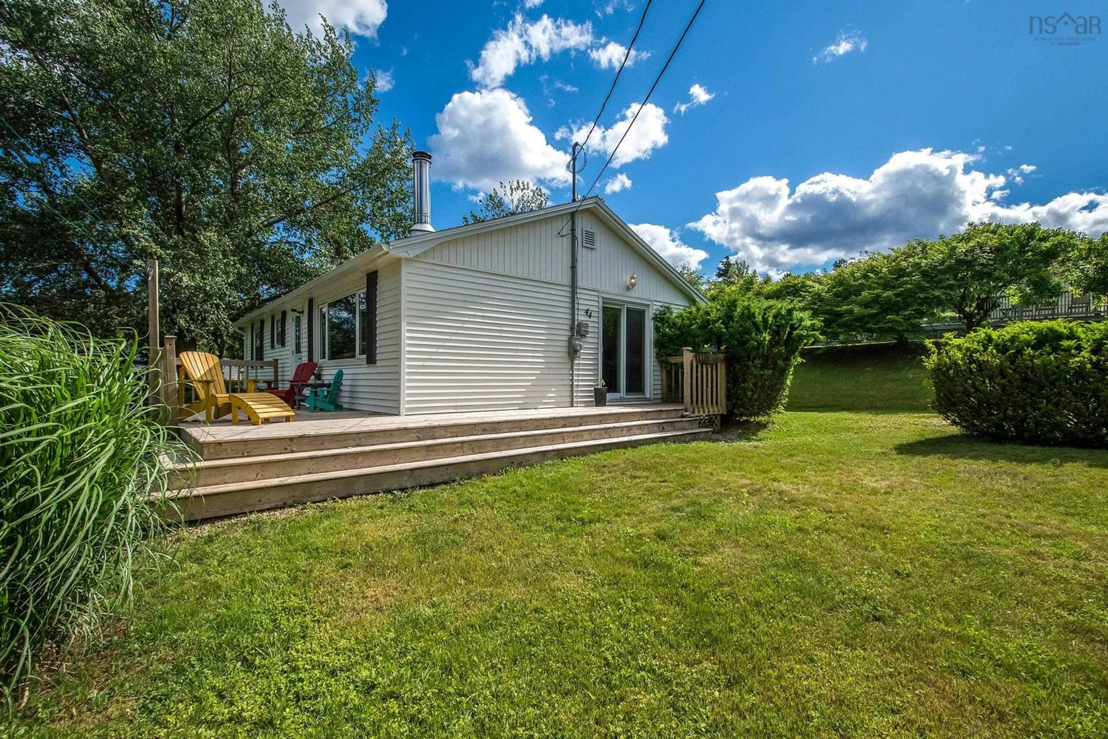 Patio for 44 Pine St, East Chester Nova Scotia B0J 1J0