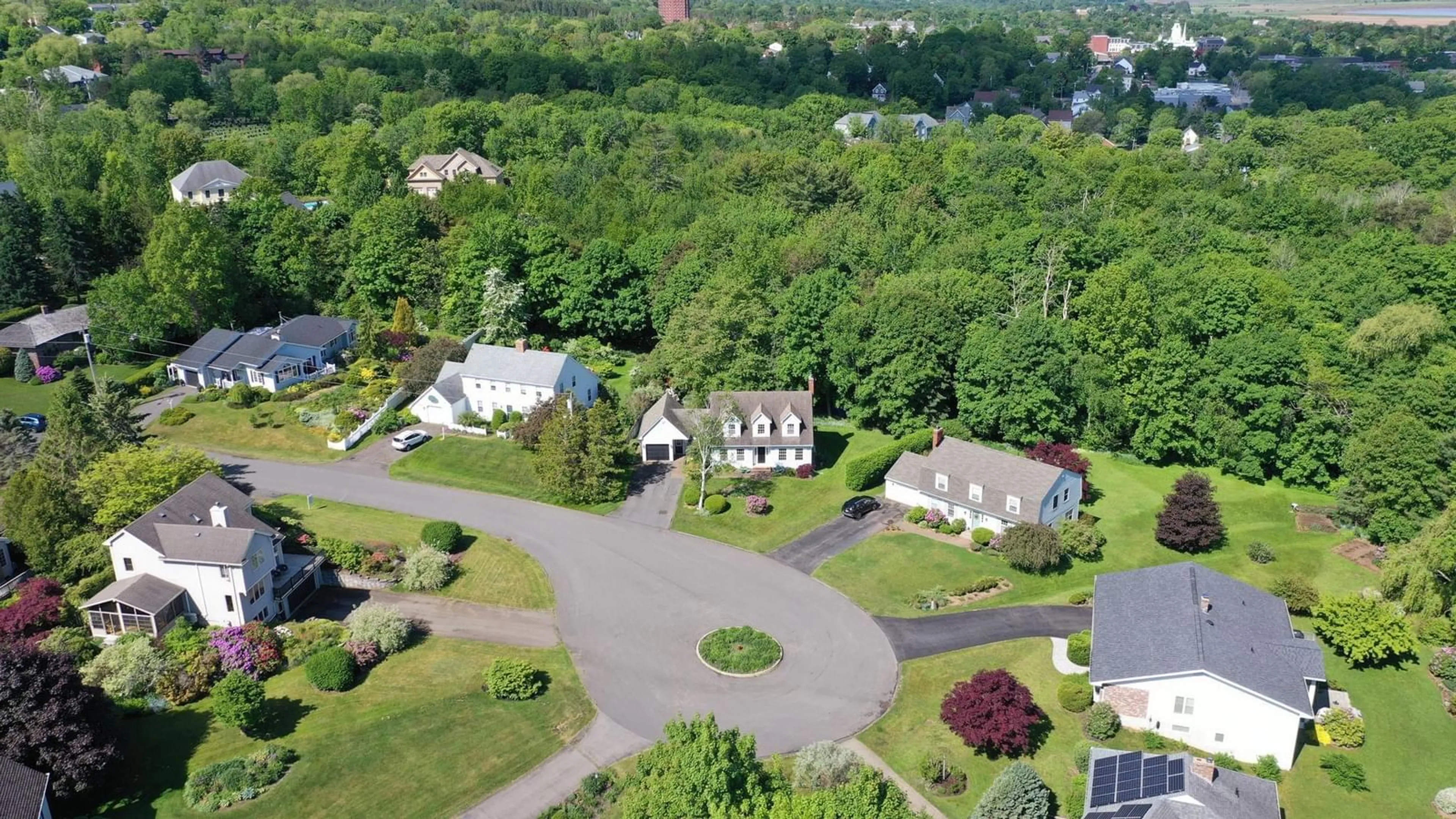 A pic from exterior of the house or condo, the street view for 14 Minas View Dr, Wolfville Nova Scotia B4P 2H5