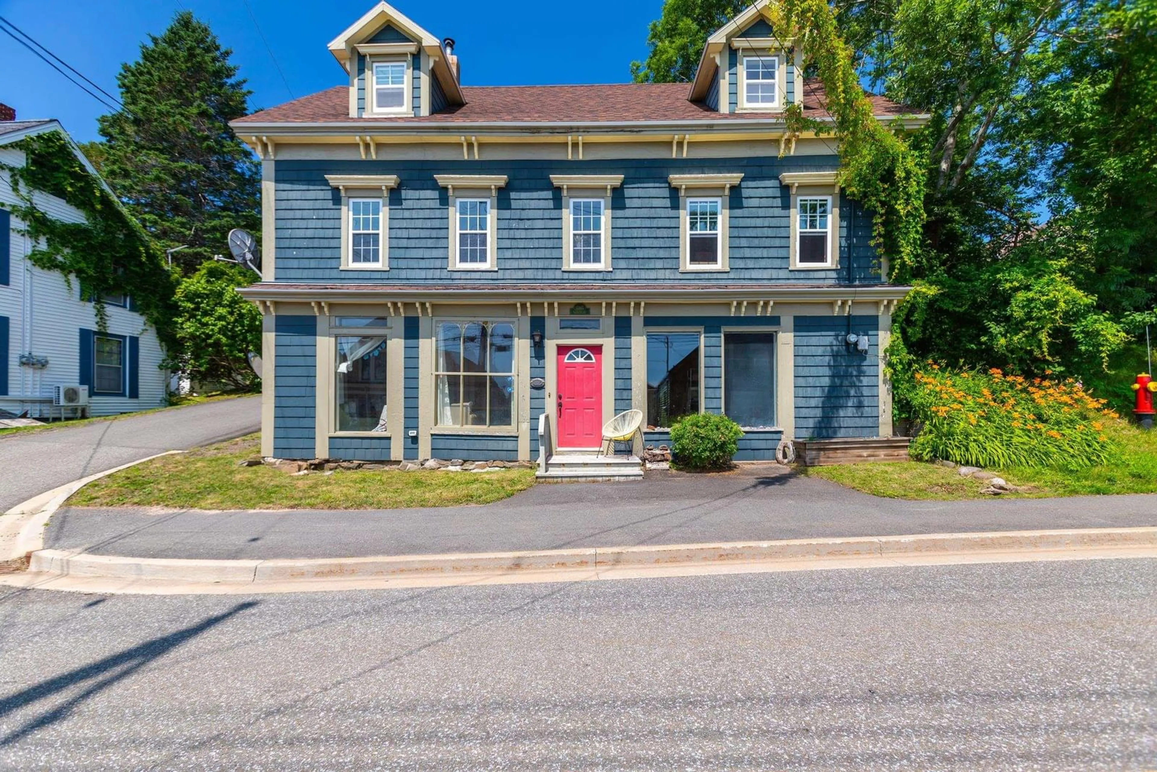 A pic from exterior of the house or condo, cottage for 5365 Granville Rd, Granville Ferry Nova Scotia B0S 1A0