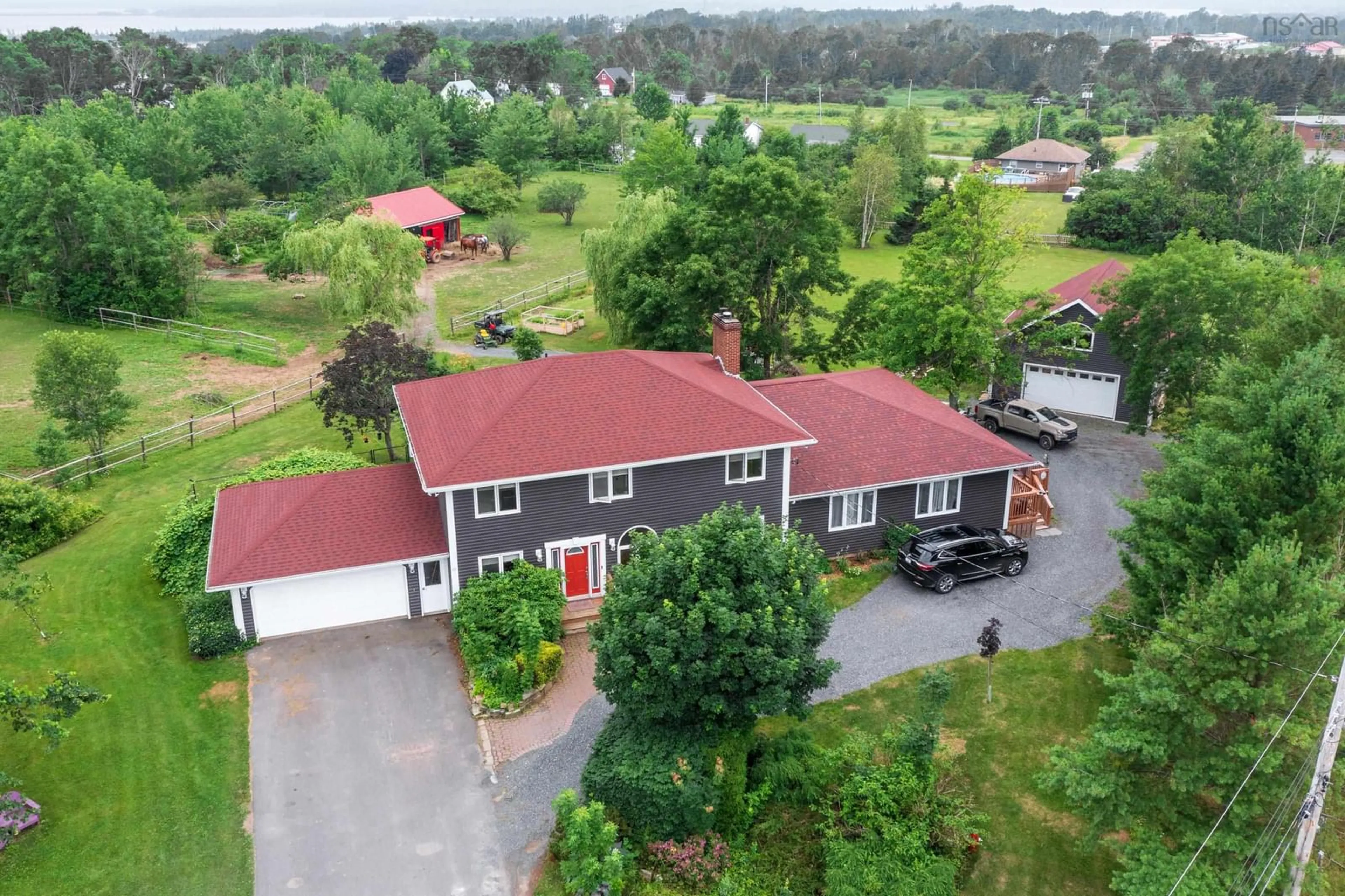 Outside view for 33 Princeton Crt, Pictou County Nova Scotia B0K 1H0