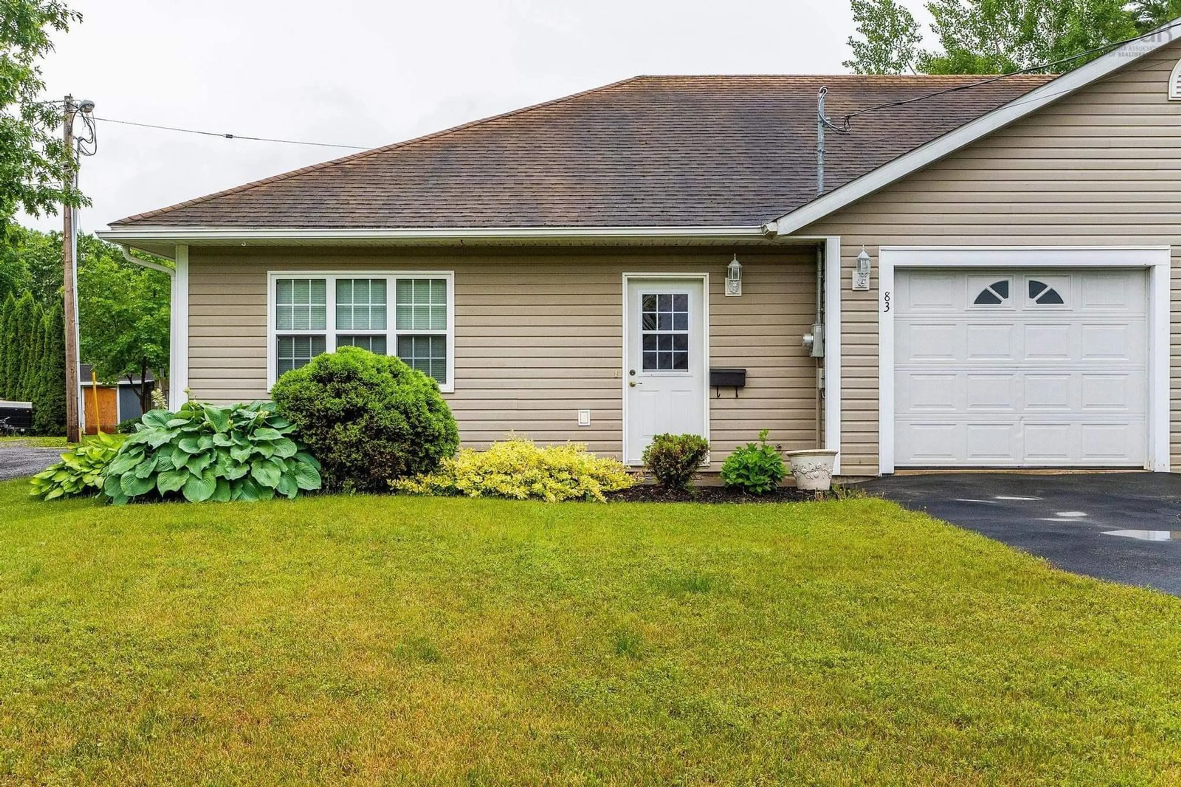 Home with vinyl exterior material for 83 King Arthur Crt, New Minas Nova Scotia B4N 5J8