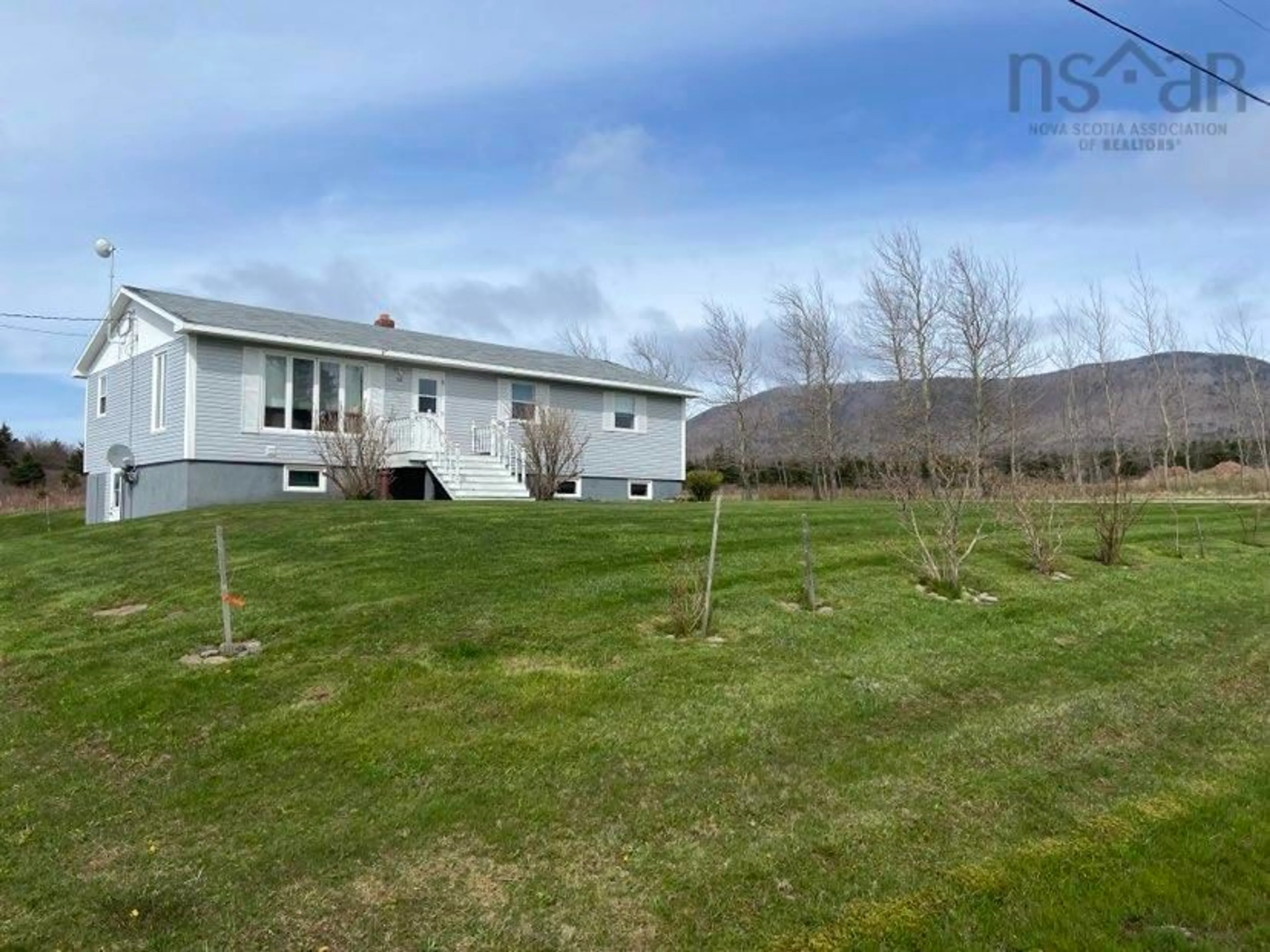 Frontside or backside of a home for 137 Pembroke Rd, Grand Étang Nova Scotia B0E 1L0