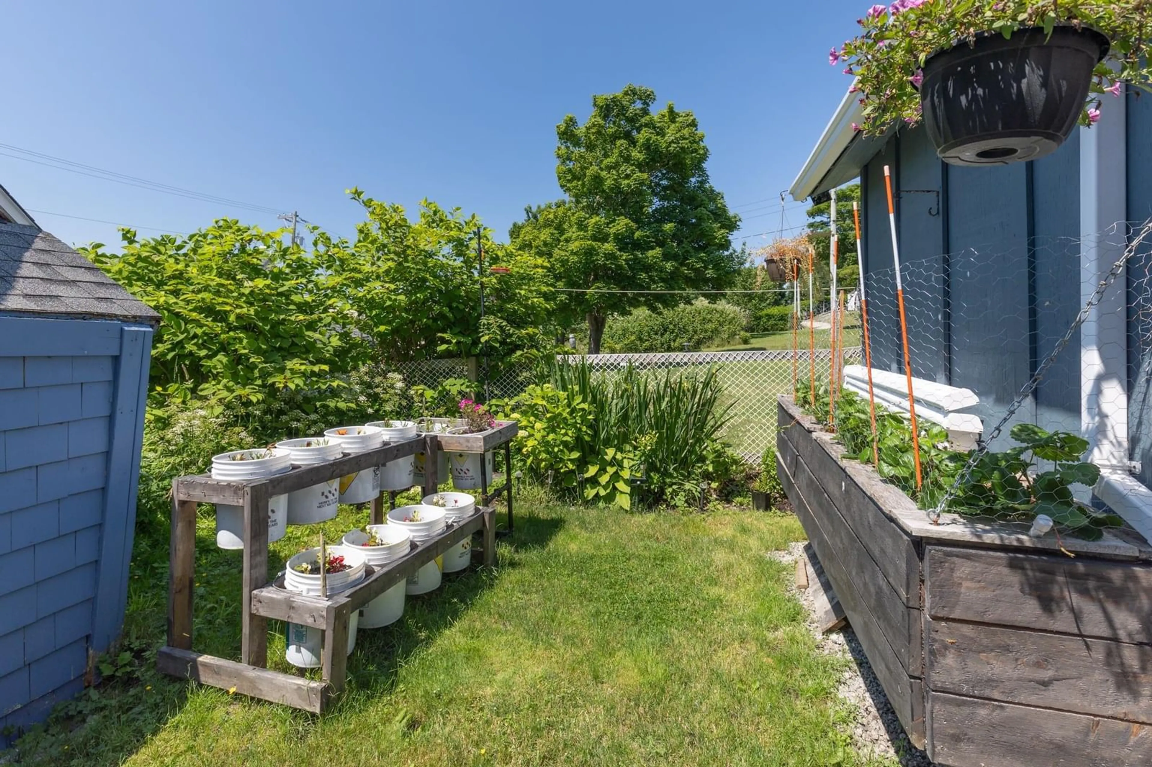 Patio for 4 Store St, Yarmouth Nova Scotia B5A 2Z2