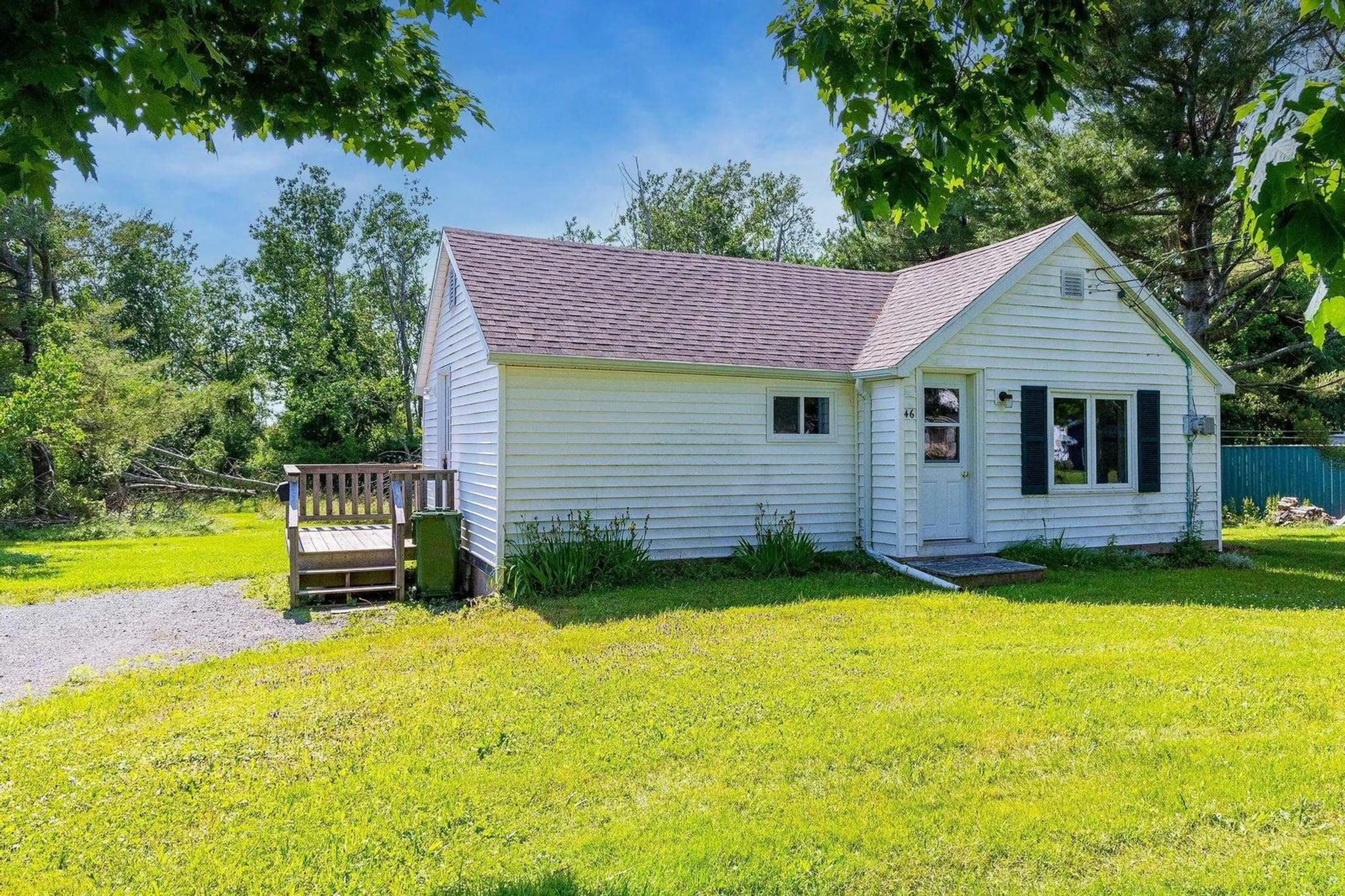 Cottage for 46 Dunromin Ave, Bible Hill Nova Scotia B2N 4M5