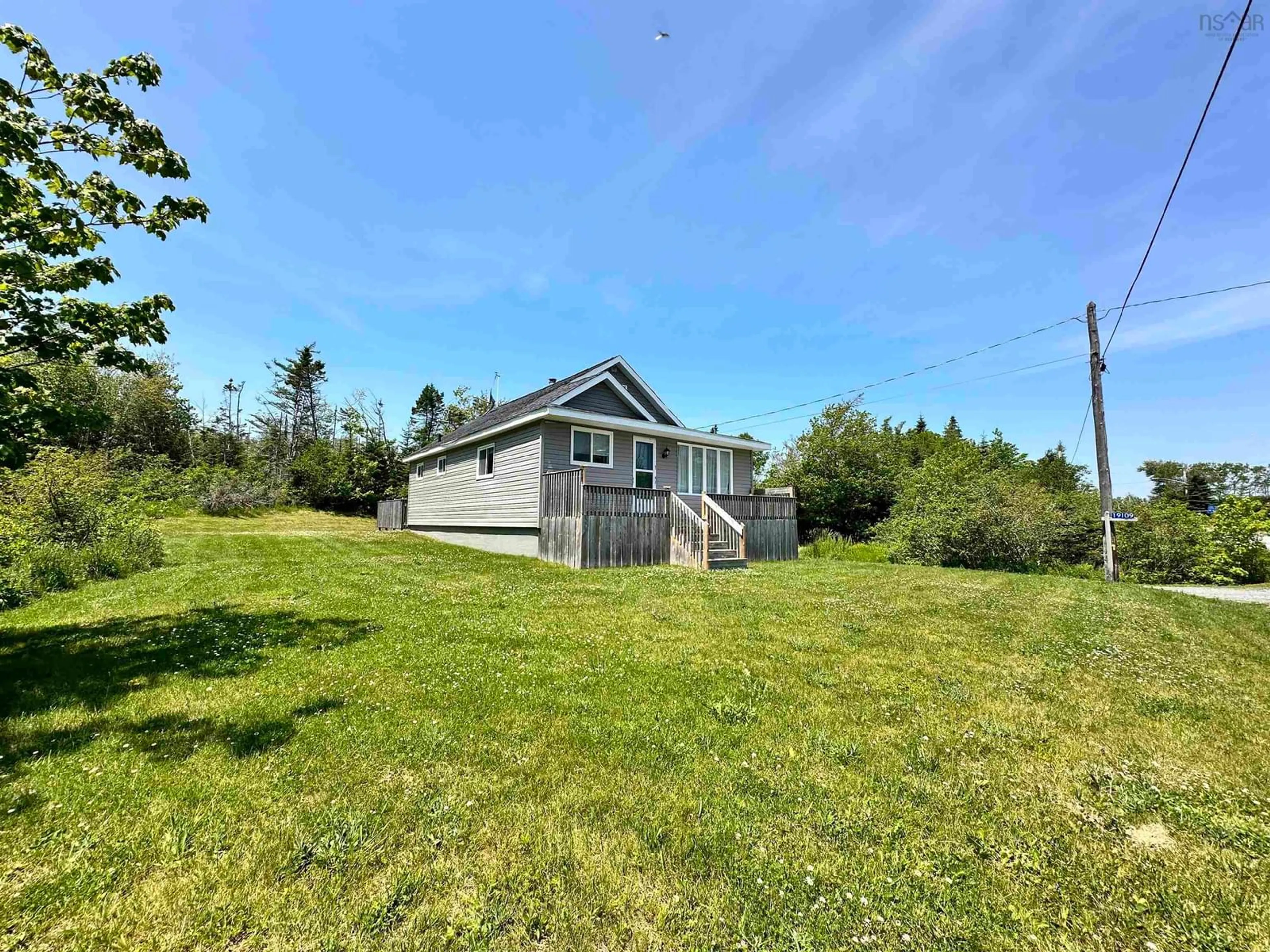 Cottage for 19109 Highway 7, Spry Harbour Nova Scotia B0J 3H0