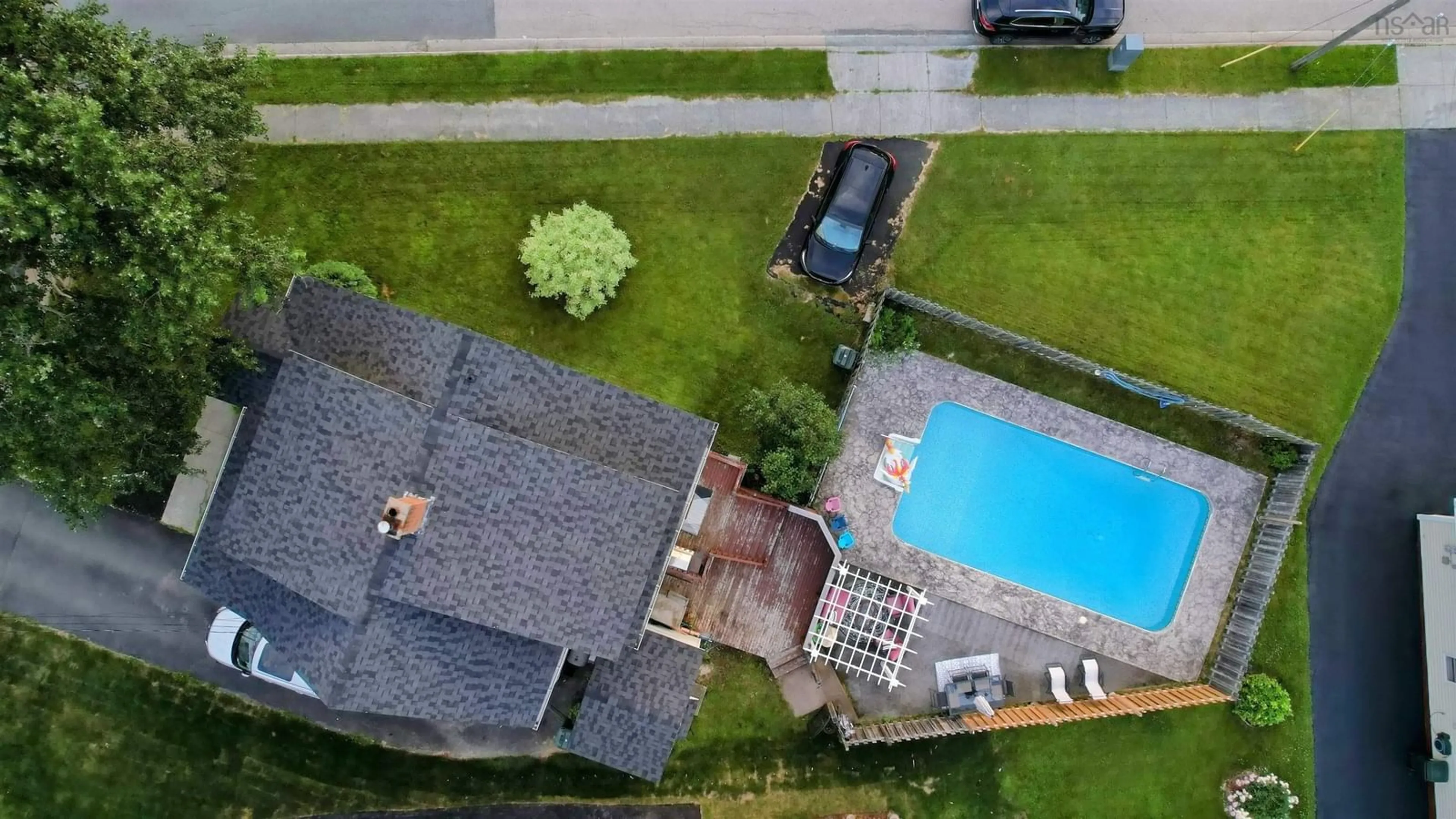 Indoor or outdoor pool for 838 Main St, Glace Bay Nova Scotia B1A 4Z4