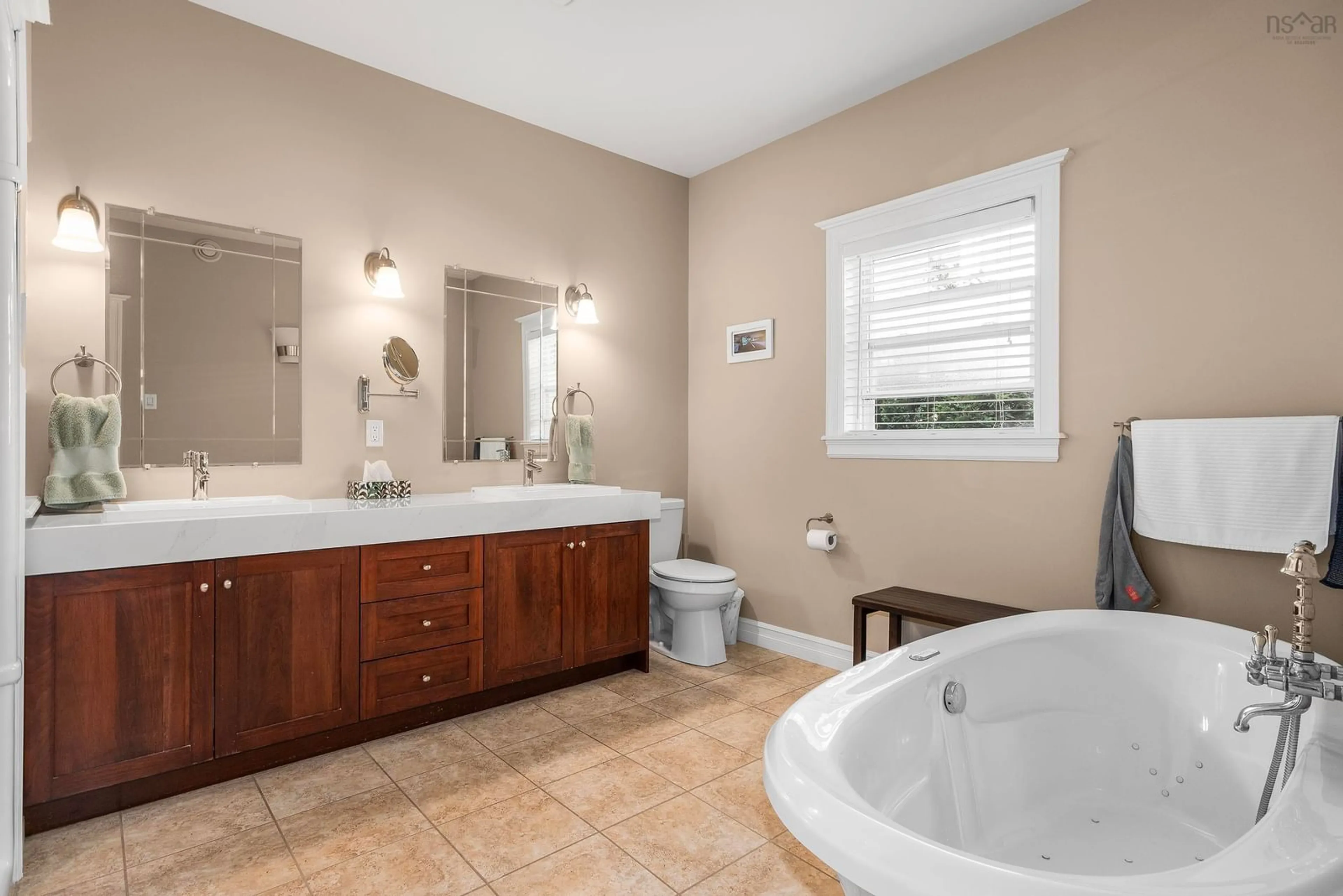 Contemporary bathroom for 72 Shaffleburg Run, Bedford Nova Scotia B4A 4L5