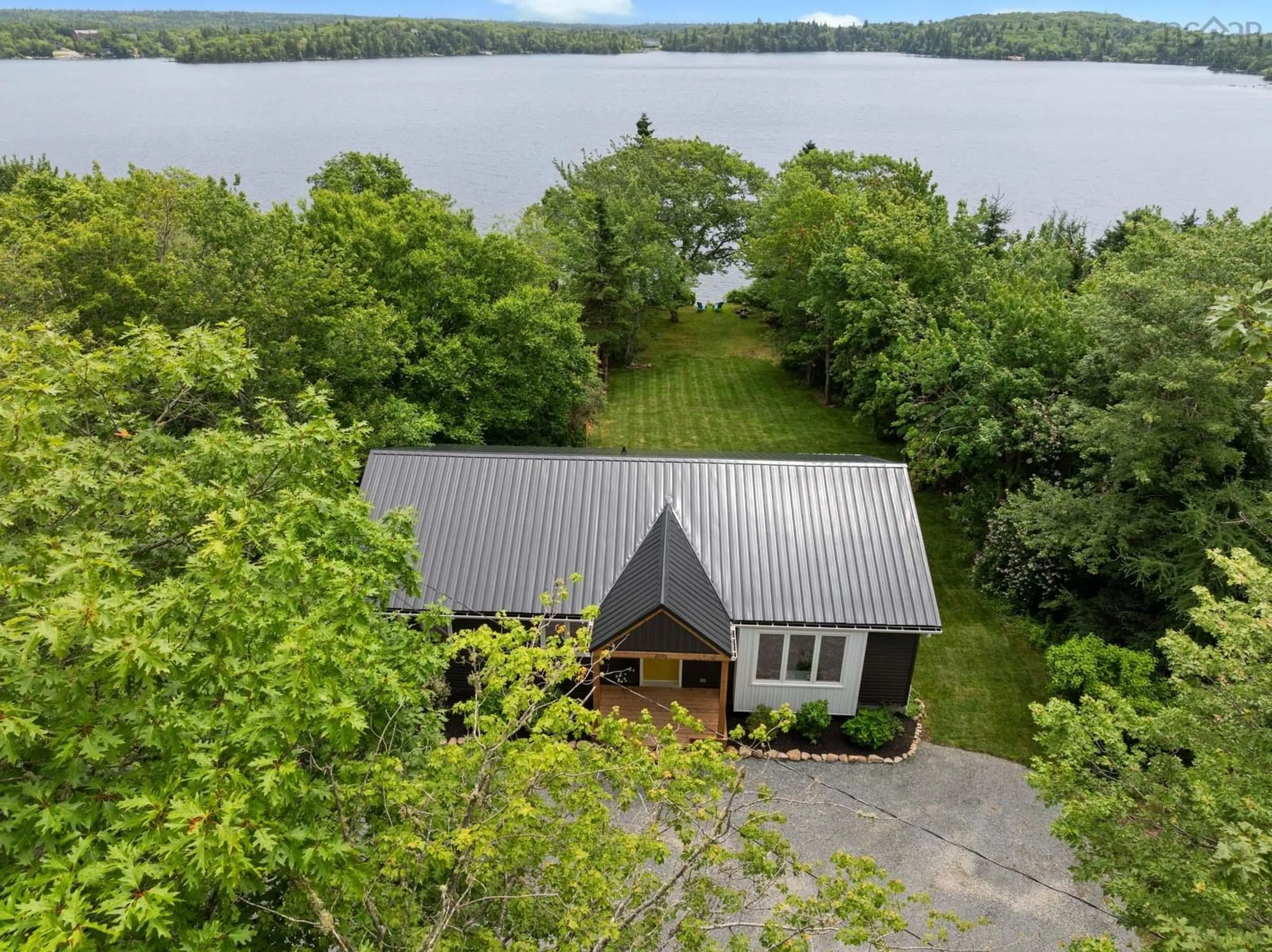 Cottage for 2096 Prospect Rd, Hatchet Lake Nova Scotia B3T 1S1