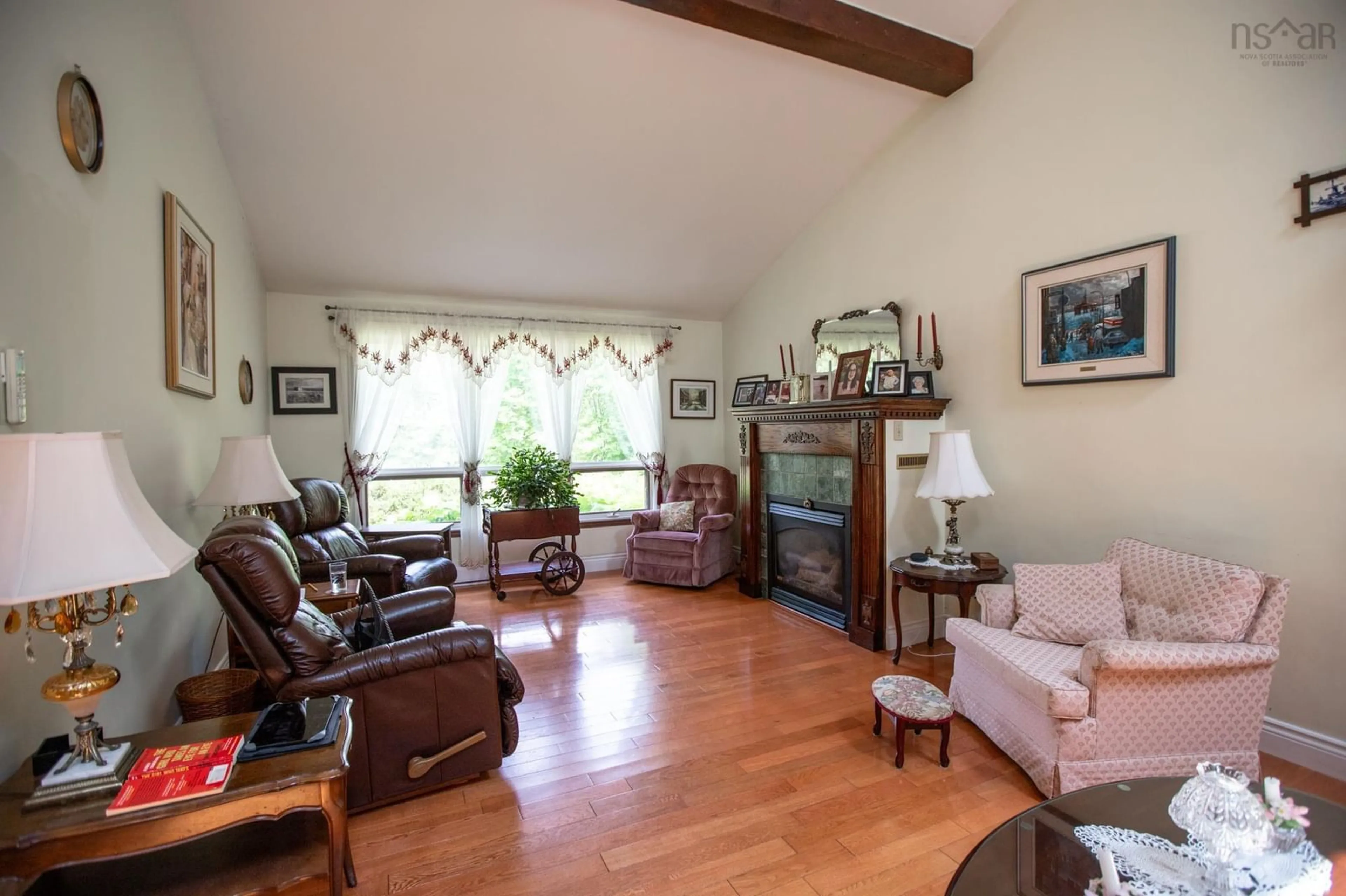 Living room, wood floors for 91 Davis Dr, Beaver Bank Nova Scotia B4G 1E2