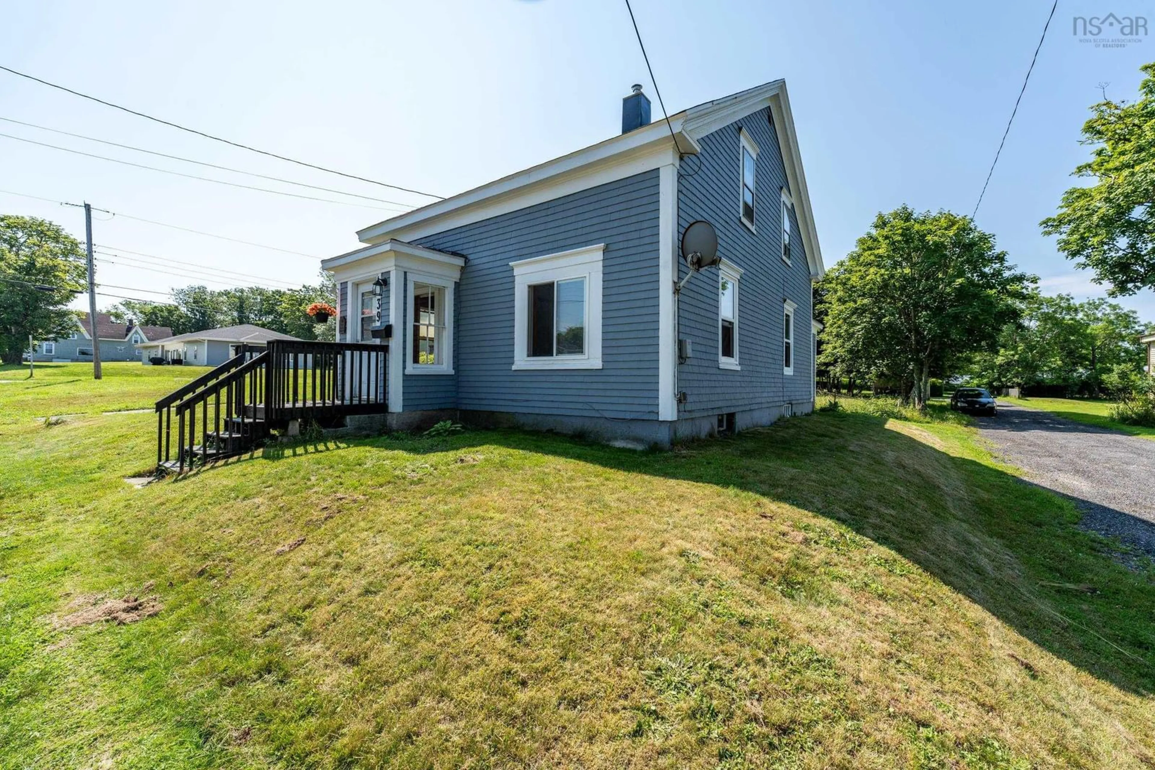 A pic from exterior of the house or condo for 39 Argyle St, Yarmouth Nova Scotia B5A 3W3