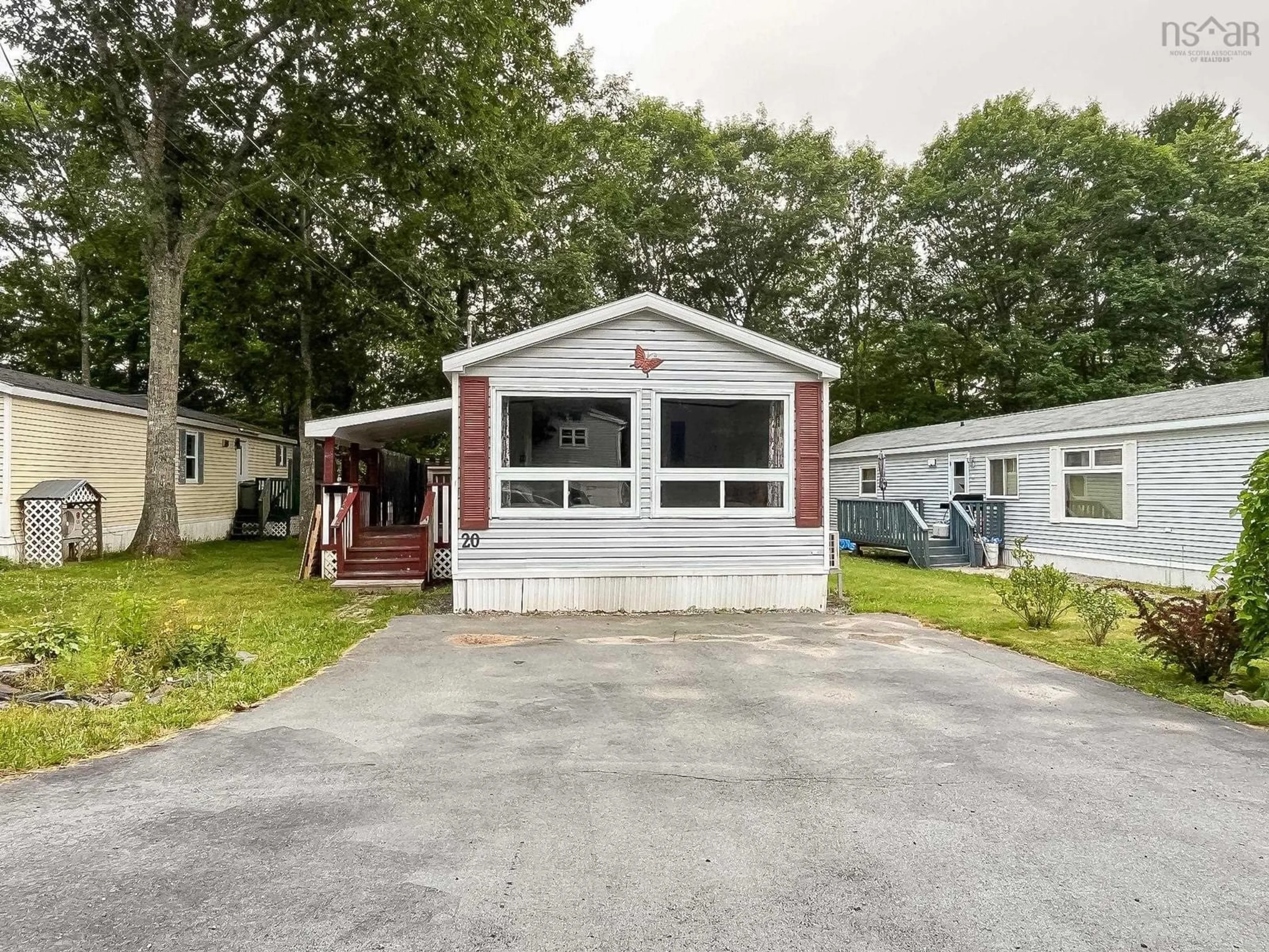 Cottage for 20 Summer Cres, Bridgewater Nova Scotia B4V 3P3