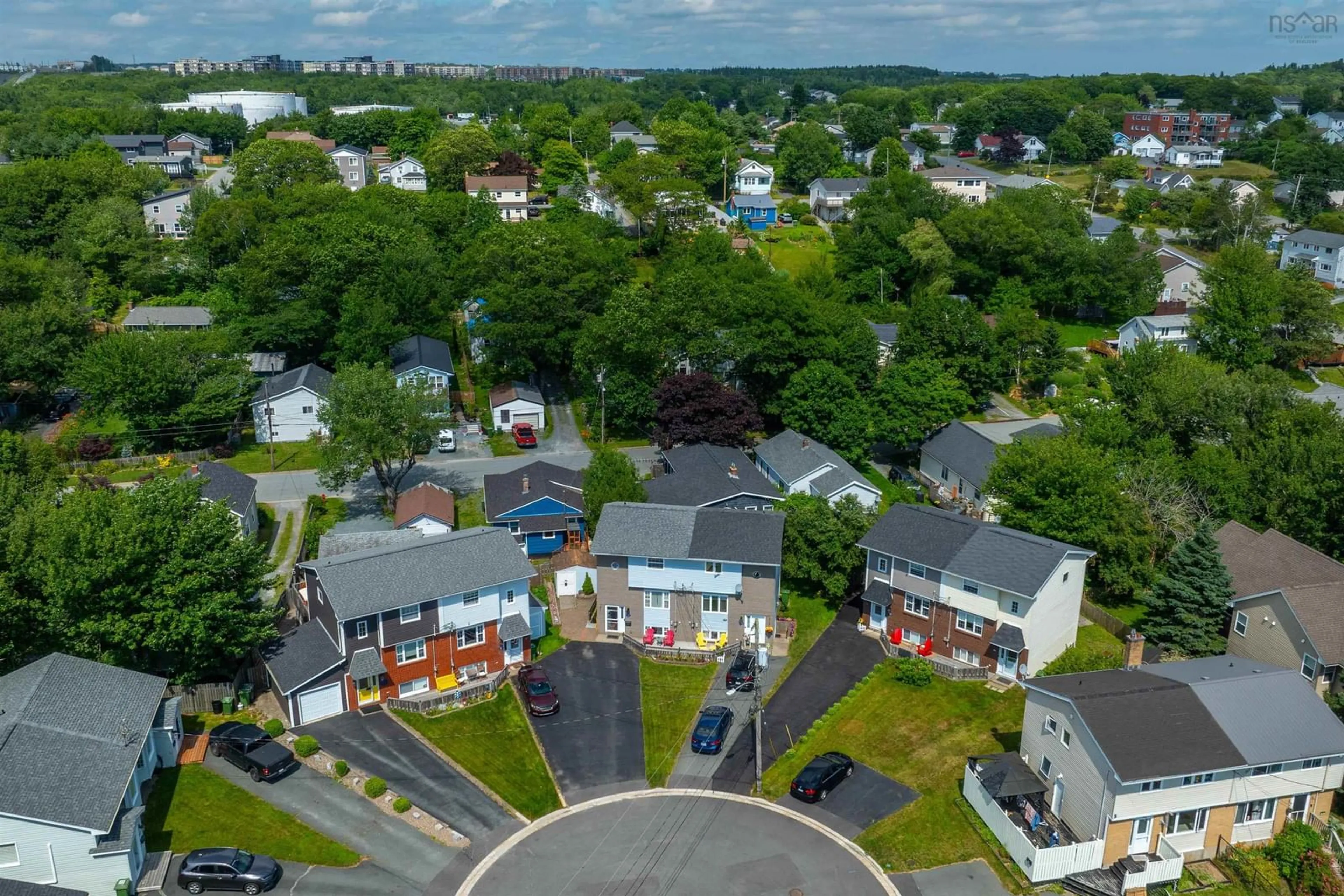 A pic from exterior of the house or condo for 31 Osborne Ave, Dartmouth Nova Scotia B2W 1H7