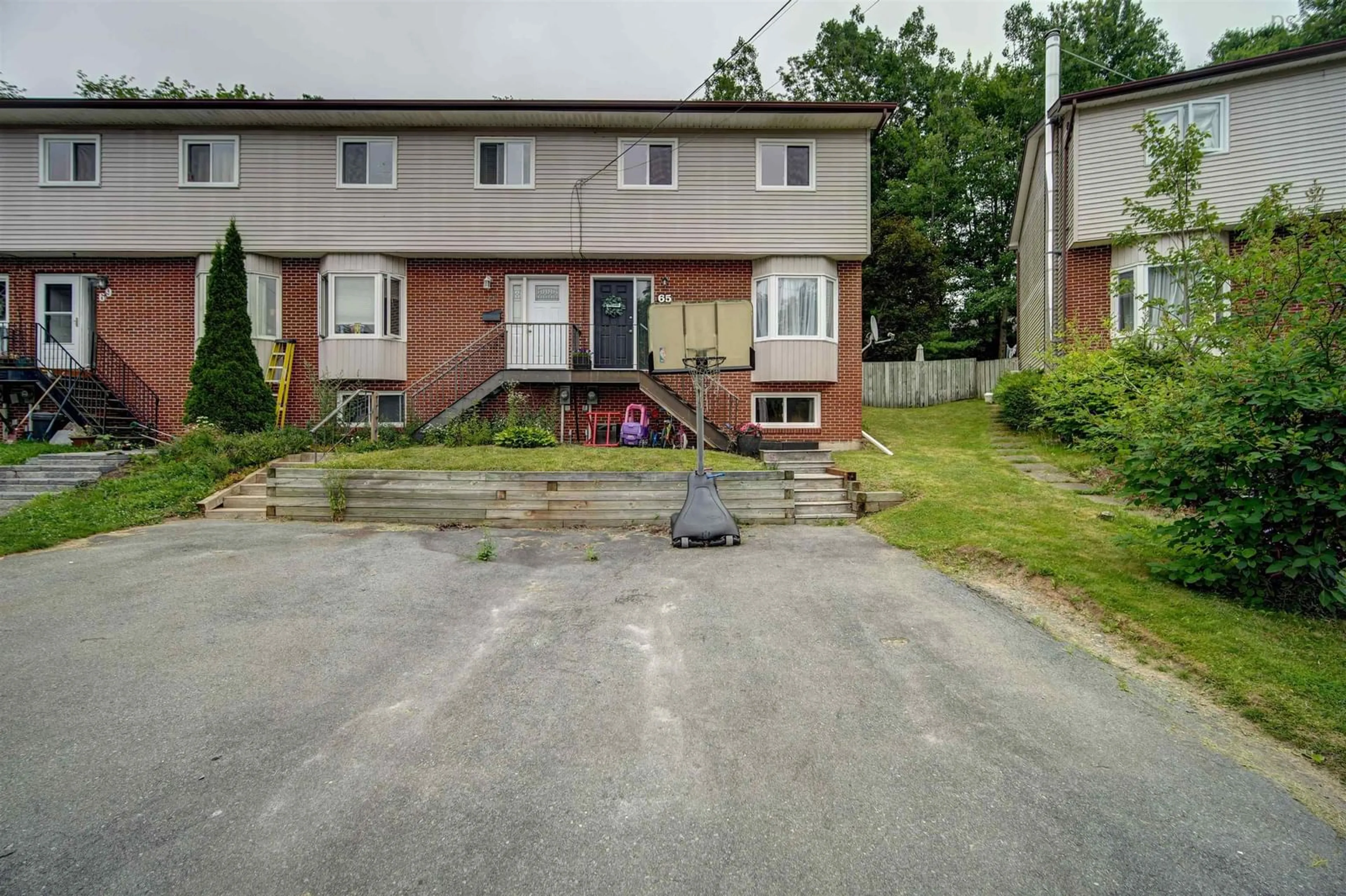 A pic from exterior of the house or condo for 65 Matador Crt, Lower Sackville Nova Scotia B4C 3G9