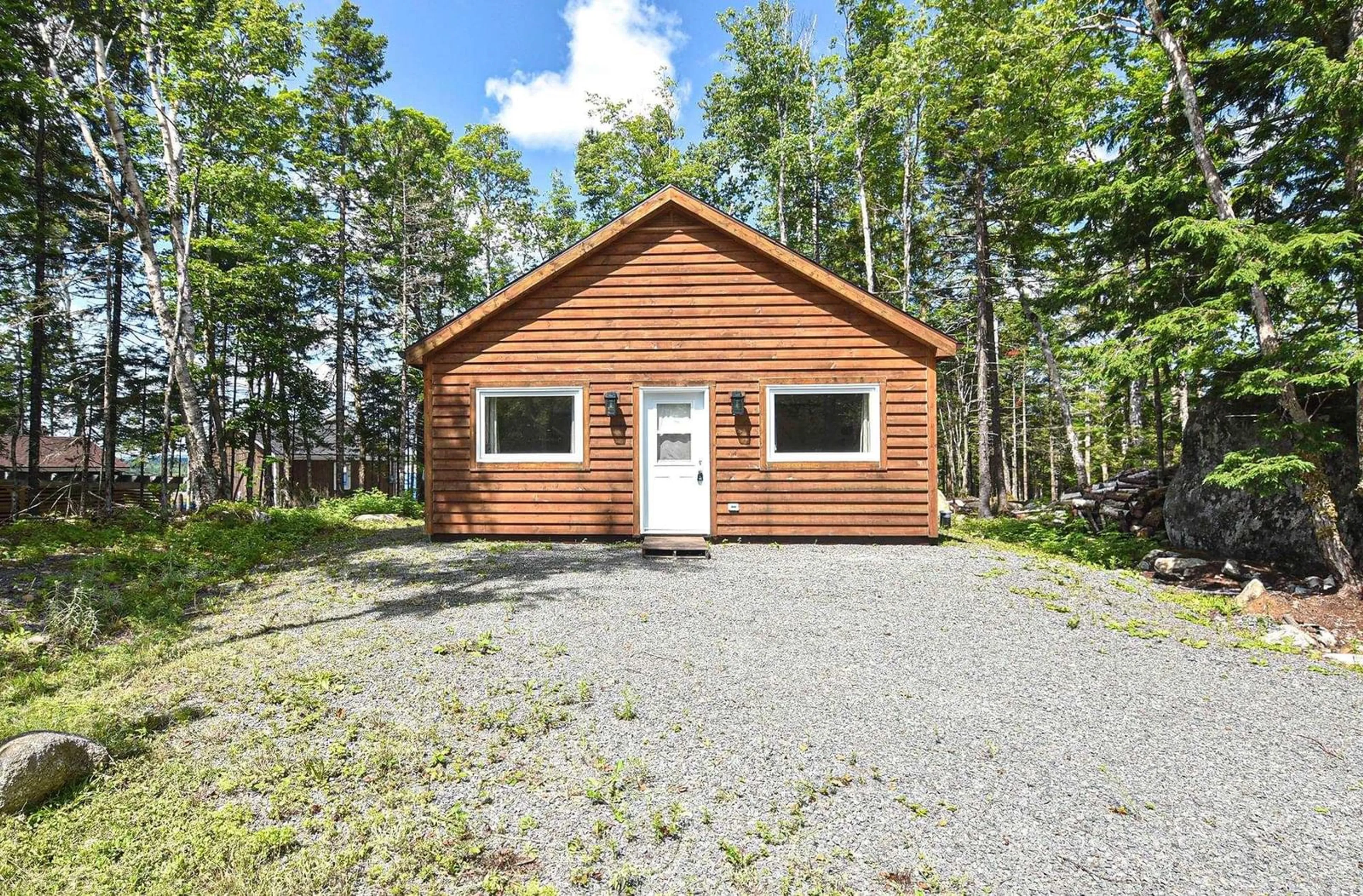 Cottage for 9 Piper Lane, Vaughan Nova Scotia B0N 2T0