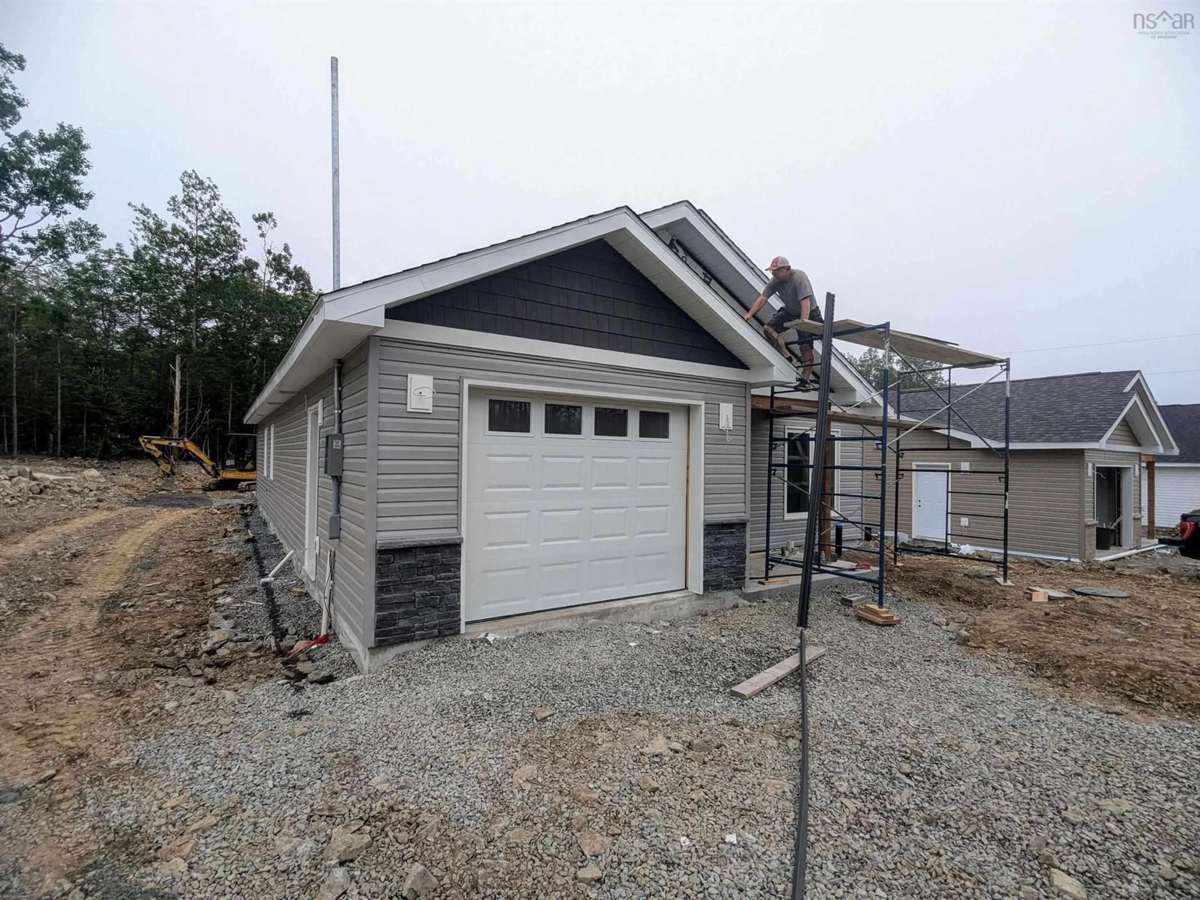 Indoor garage for 20 Shadebush Walk, Upper Sackville Nova Scotia B4E 0S4