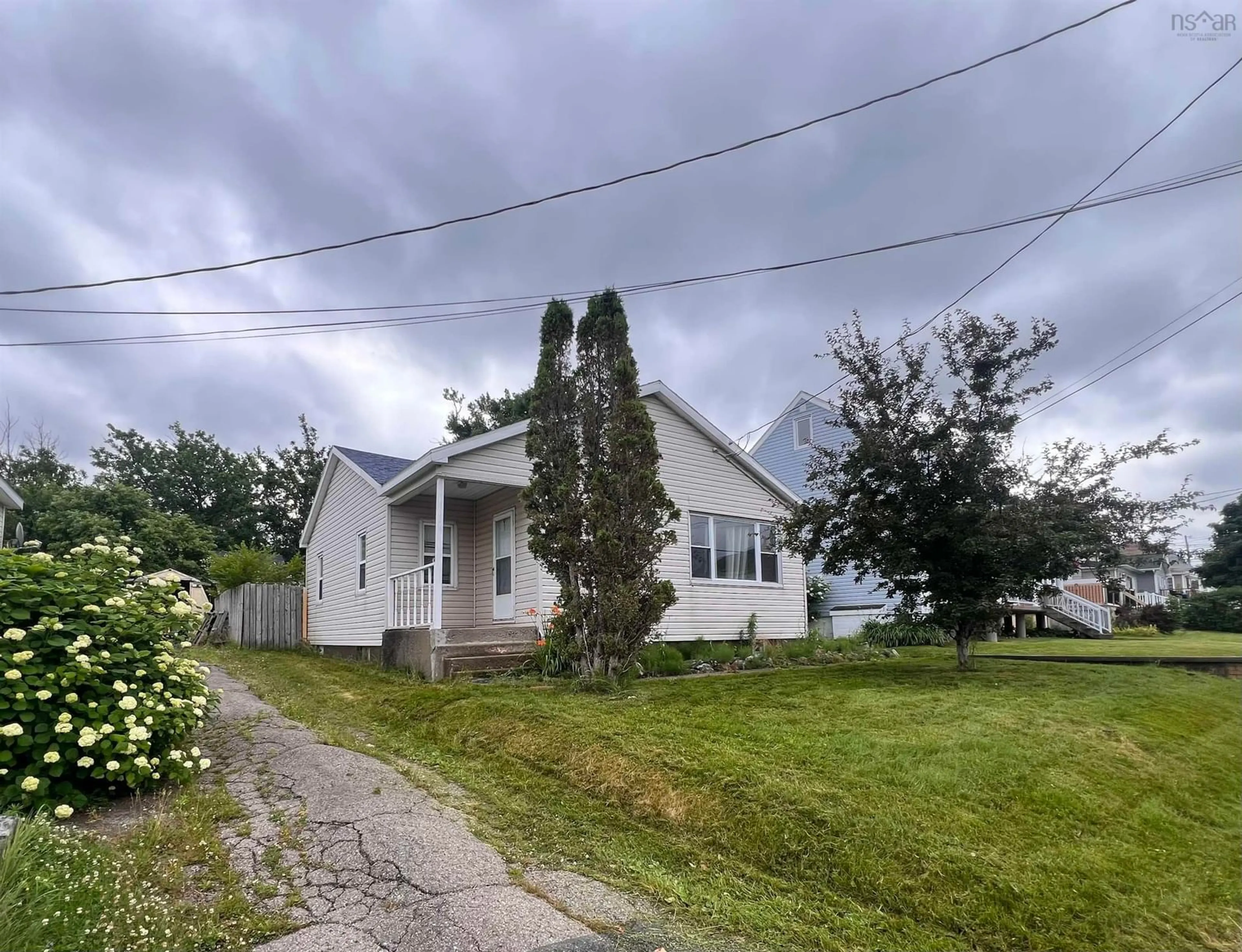 Frontside or backside of a home for 31 Bay St, Glace Bay Nova Scotia B1A 3T8