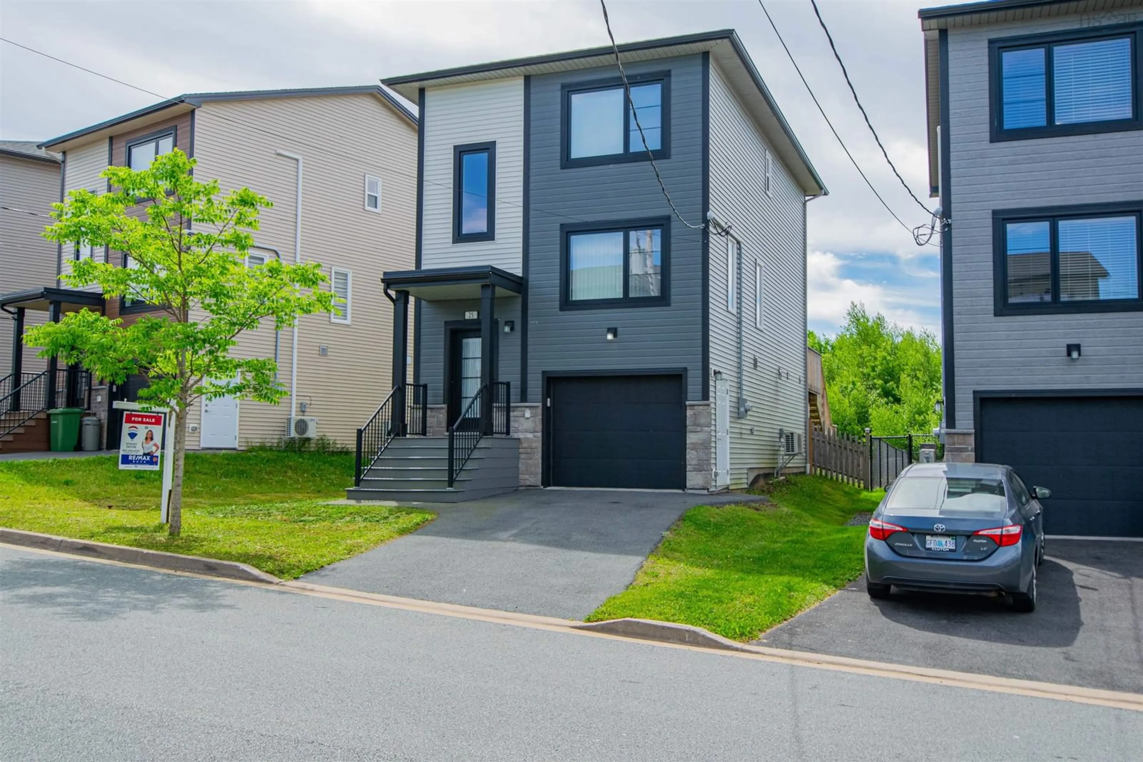 Frontside or backside of a home for 25 Onyx Cres, Halifax Nova Scotia B3P 0H5