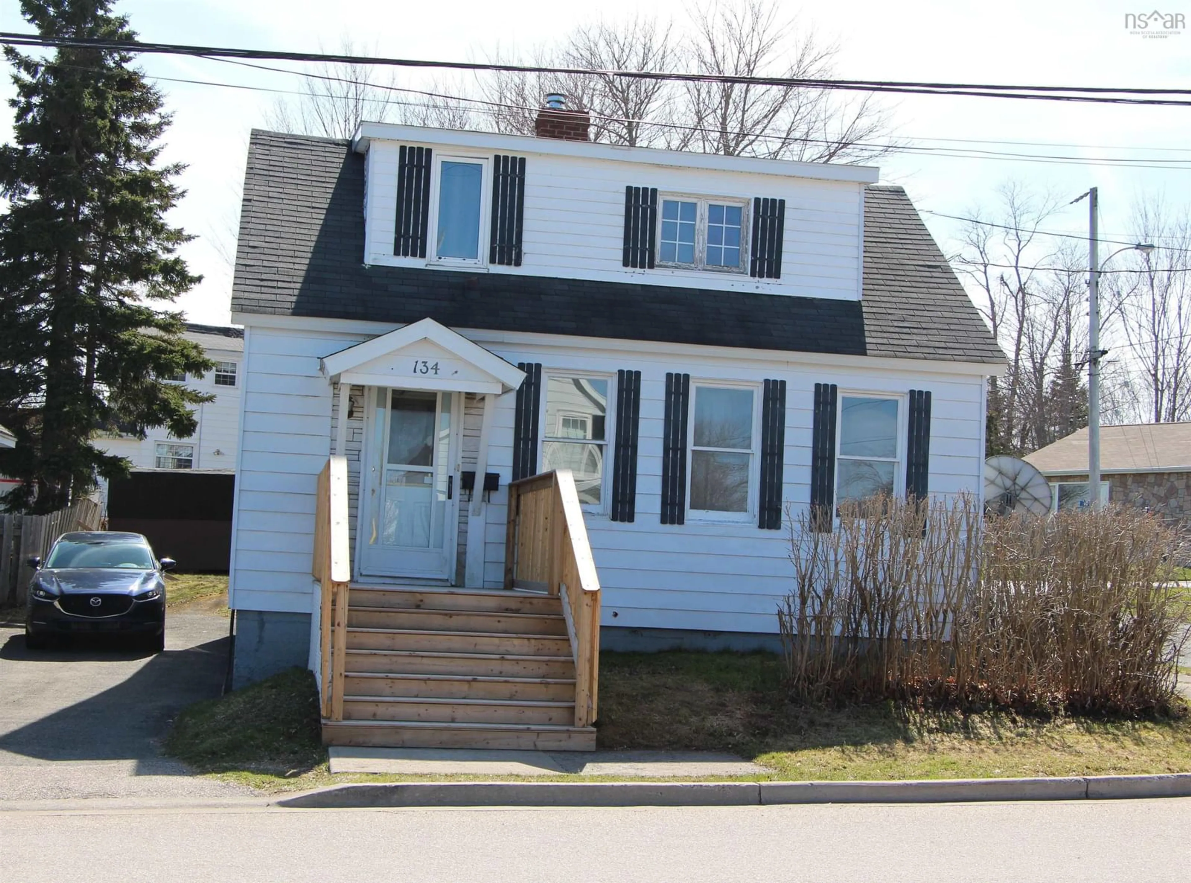 Frontside or backside of a home for 134 Brook St, North Sydney Nova Scotia B2A 2K4