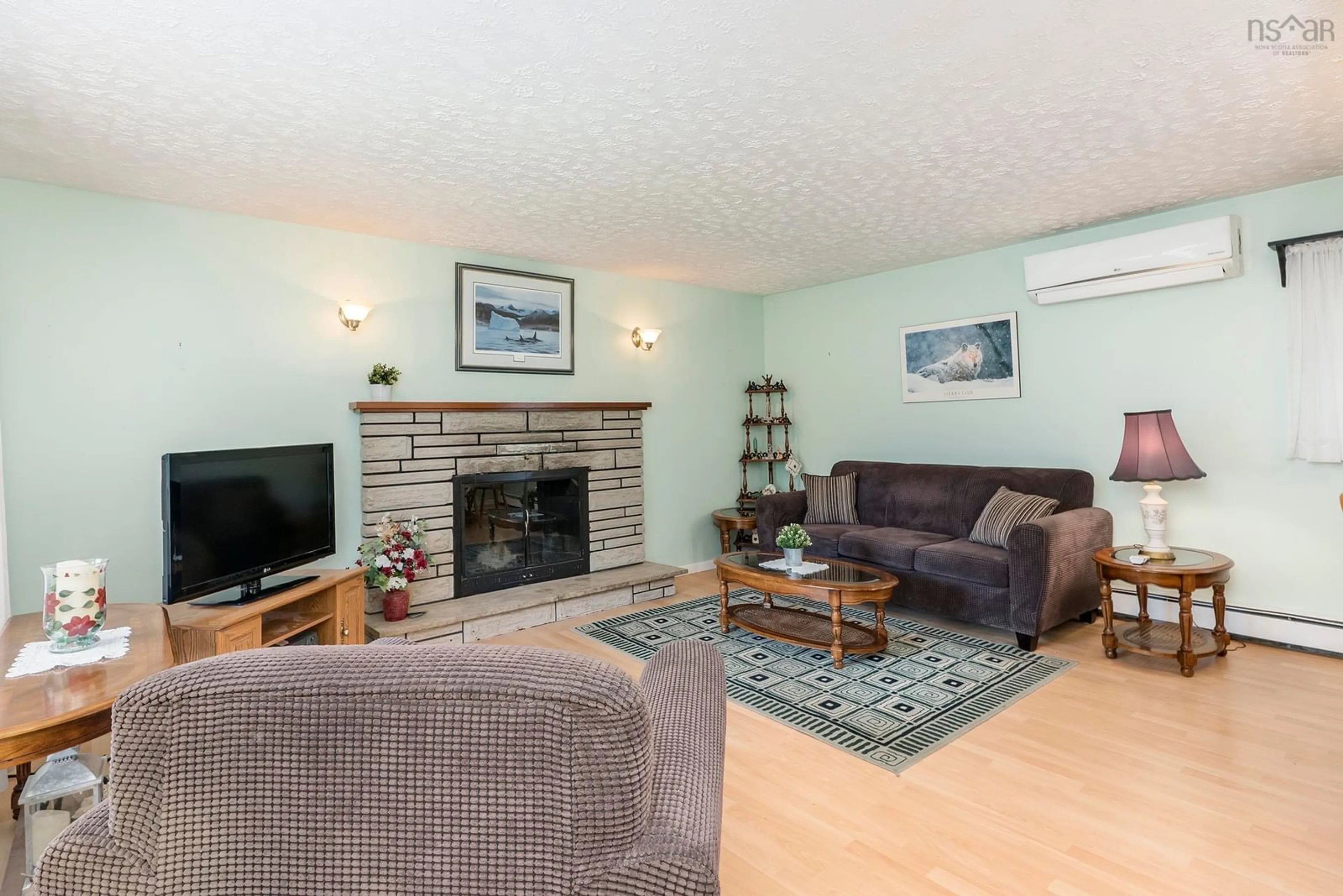 Living room for 17 Chesapeake Rd, Beaver Bank Nova Scotia B4G 1E3