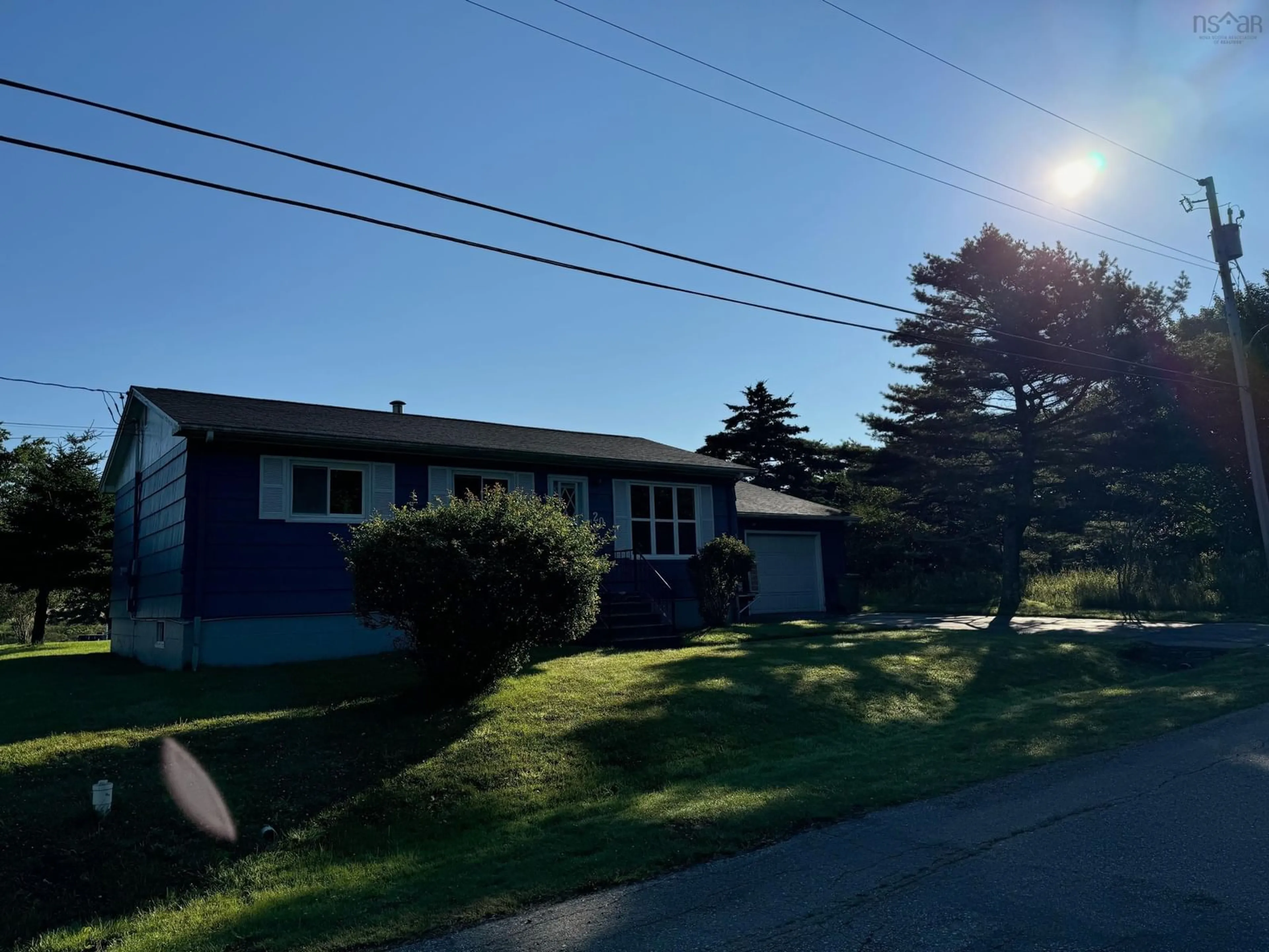 Frontside or backside of a home for 20 Oak Dr, Yarmouth Nova Scotia B5A 2R4