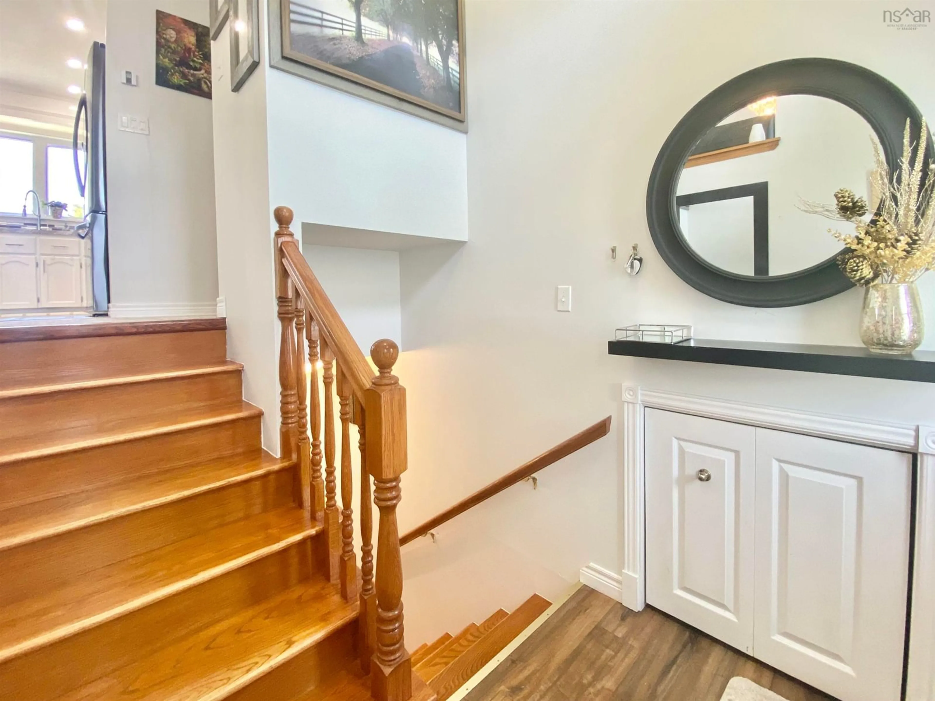 Indoor entryway for 486 Brunswick St, Yarmouth Nova Scotia B5A 4S1