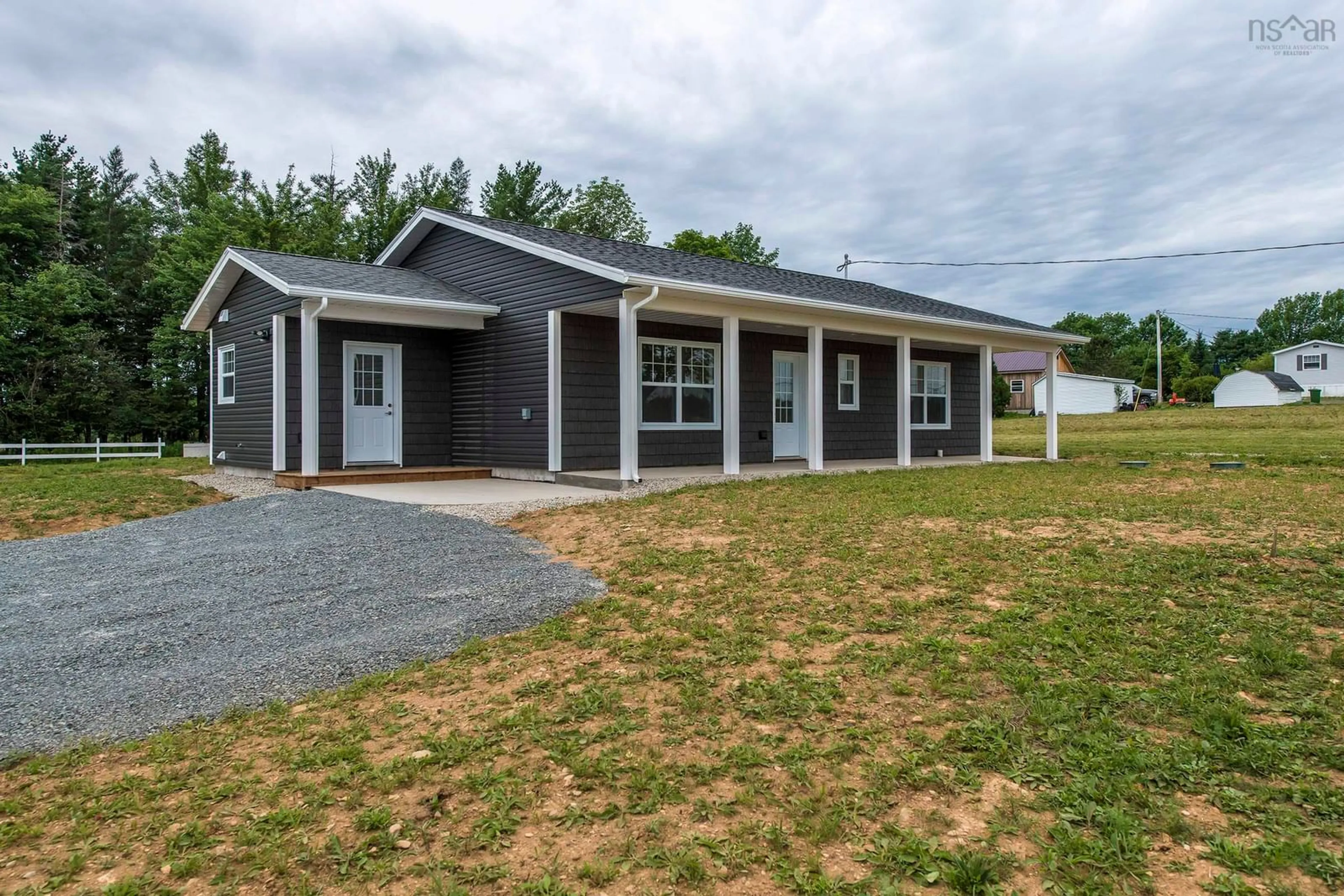 Home with vinyl exterior material for 3045 Northfield Rd, Upper Northfield Nova Scotia B4V 5T4