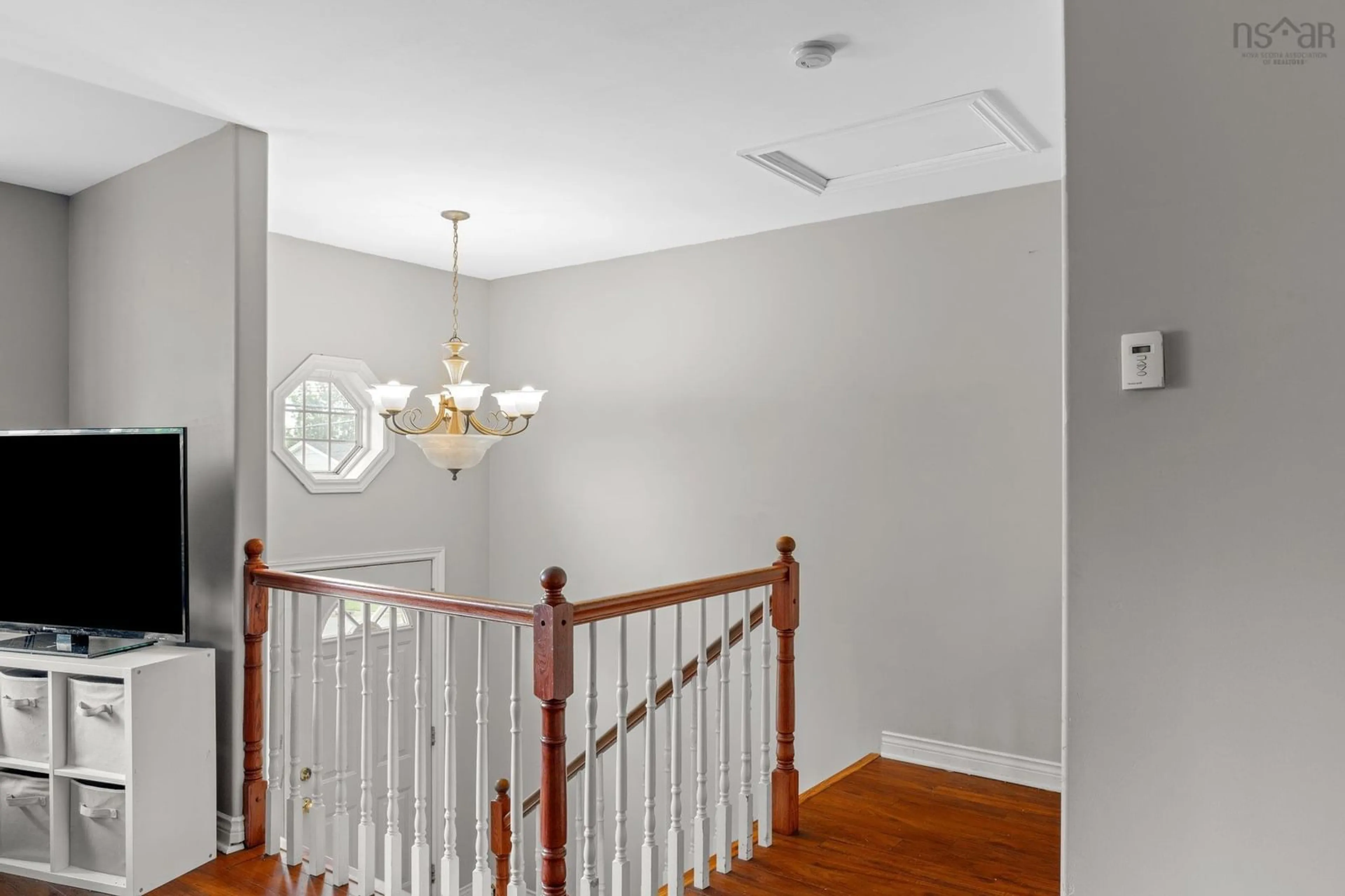 Indoor foyer for 251 Charles Rd, Timberlea Nova Scotia B3T 1N5