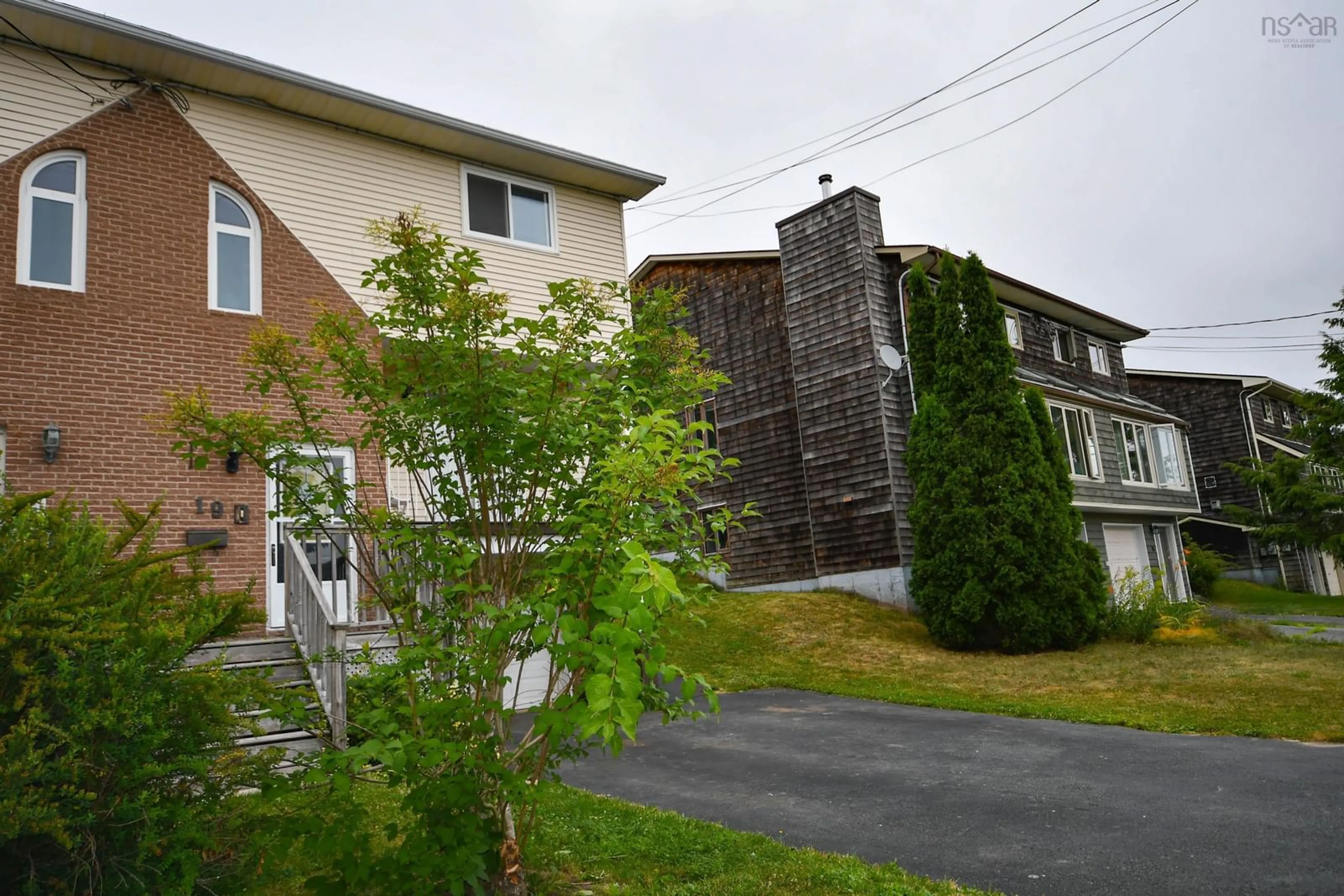 Outside view for 19 Roy Cres, Bedford Nova Scotia B4A 3K3