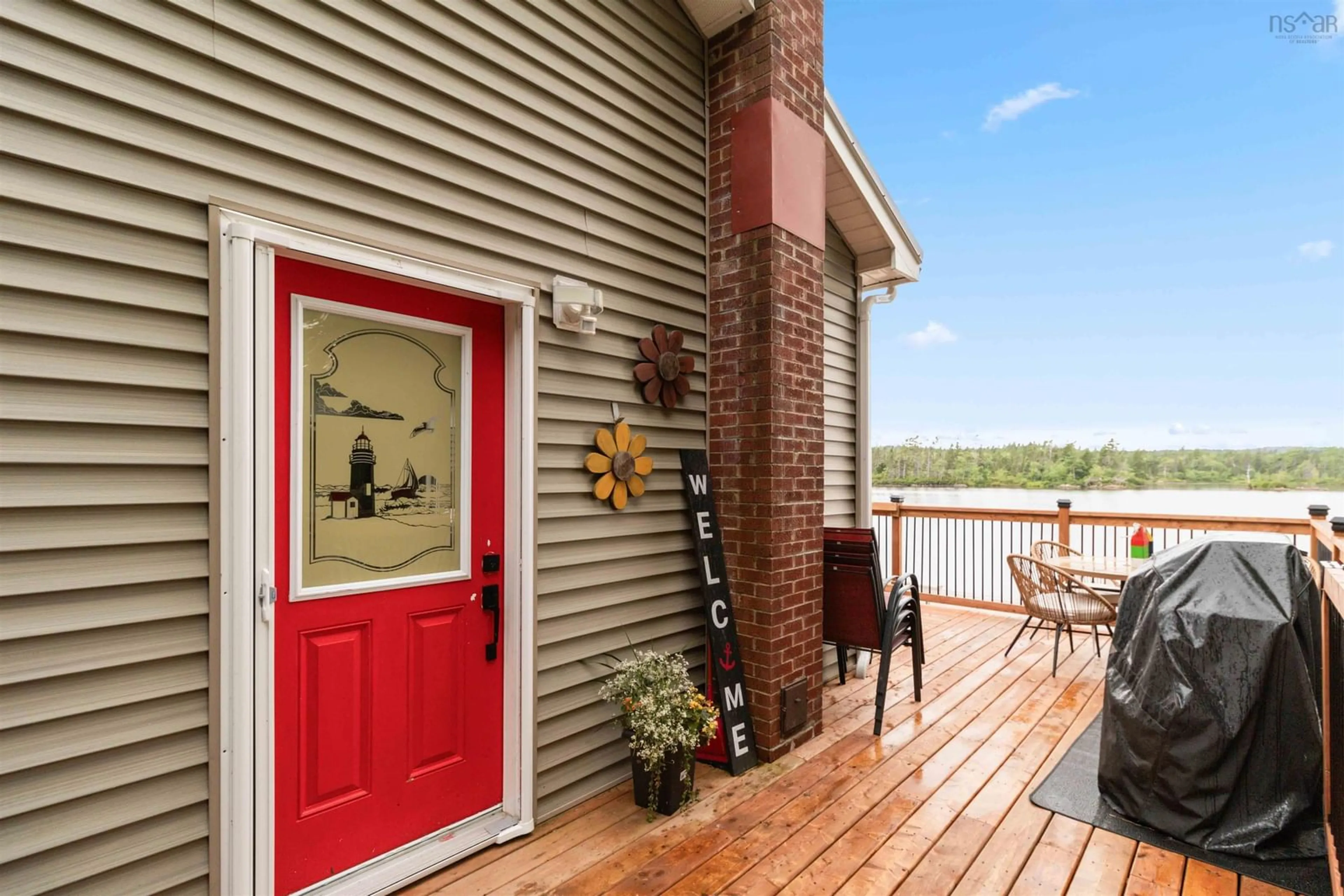 Indoor entryway for 30 Mill Rd, Mount Uniacke Nova Scotia B0N 1Z0