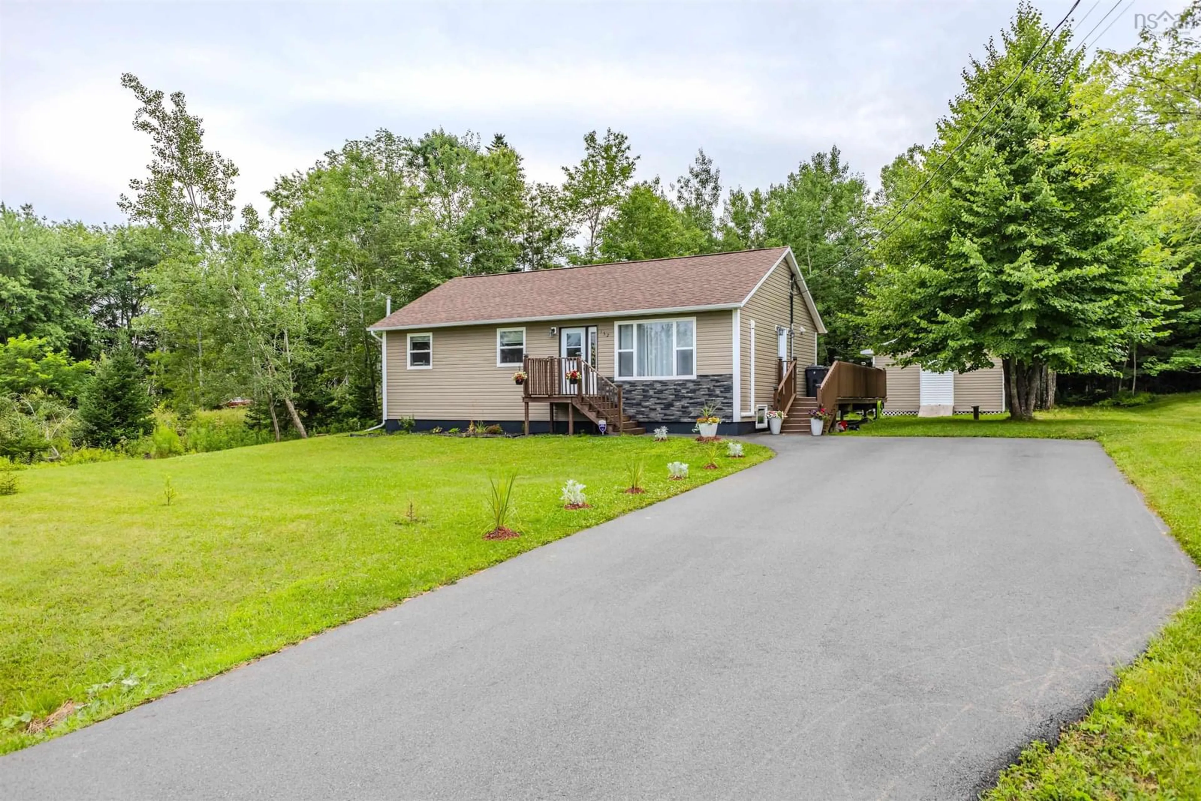 Frontside or backside of a home for 152 Morley Ave, Truro Heights Nova Scotia B6L 1M8