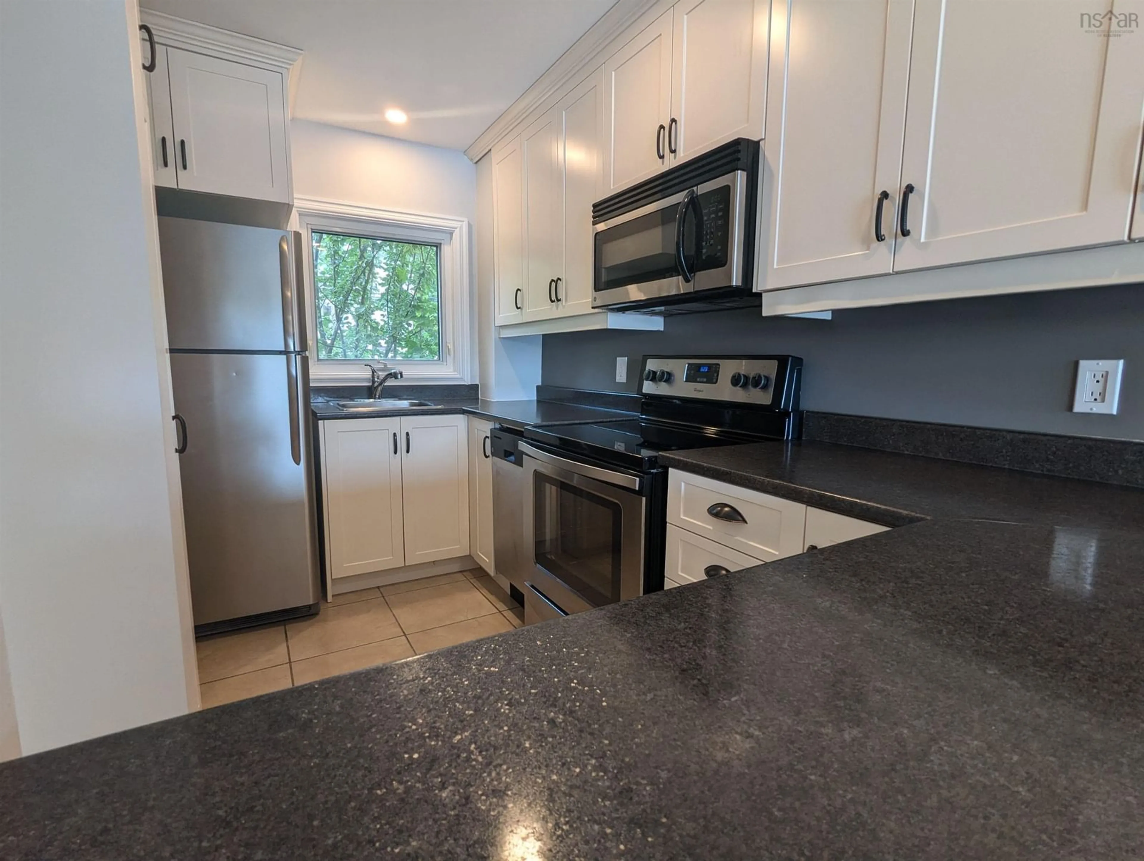 Standard kitchen, cottage for 475 Shore Dr, Bedford Nova Scotia B4A 2E9