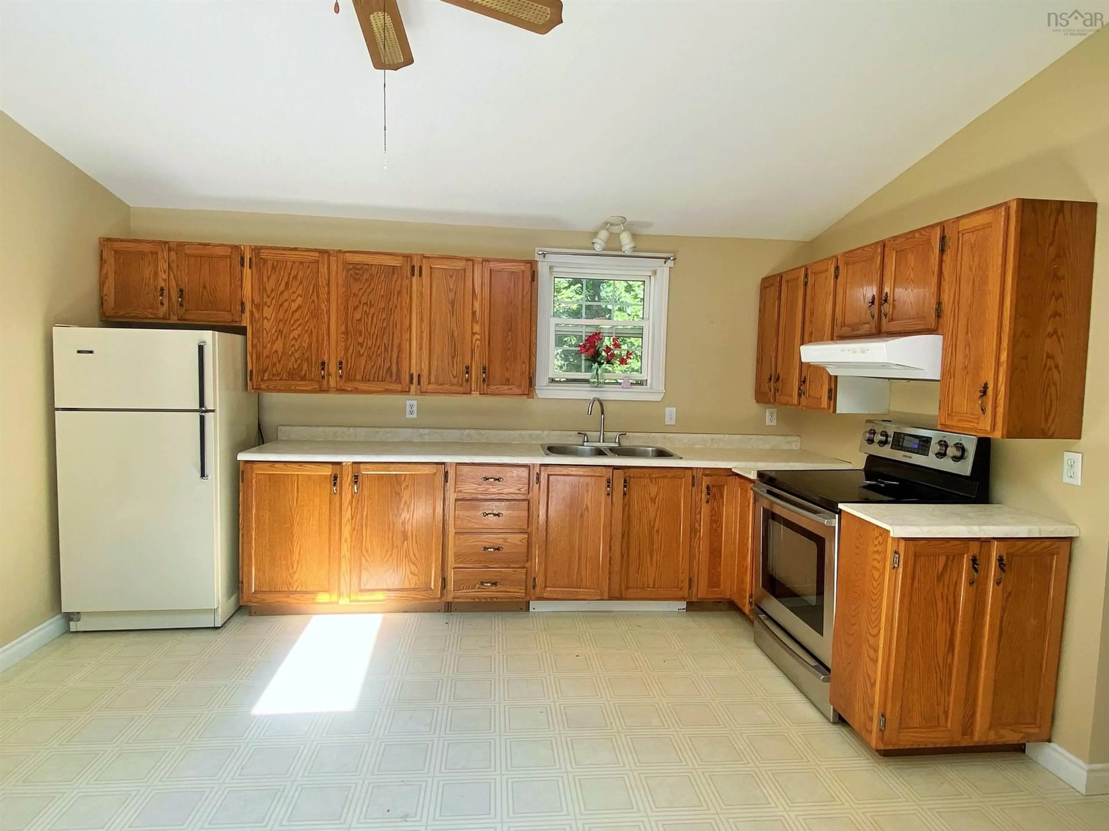 Standard kitchen, wood floors, cottage for 75 Bowers Rd, Lower Ohio Nova Scotia B0T 1W0