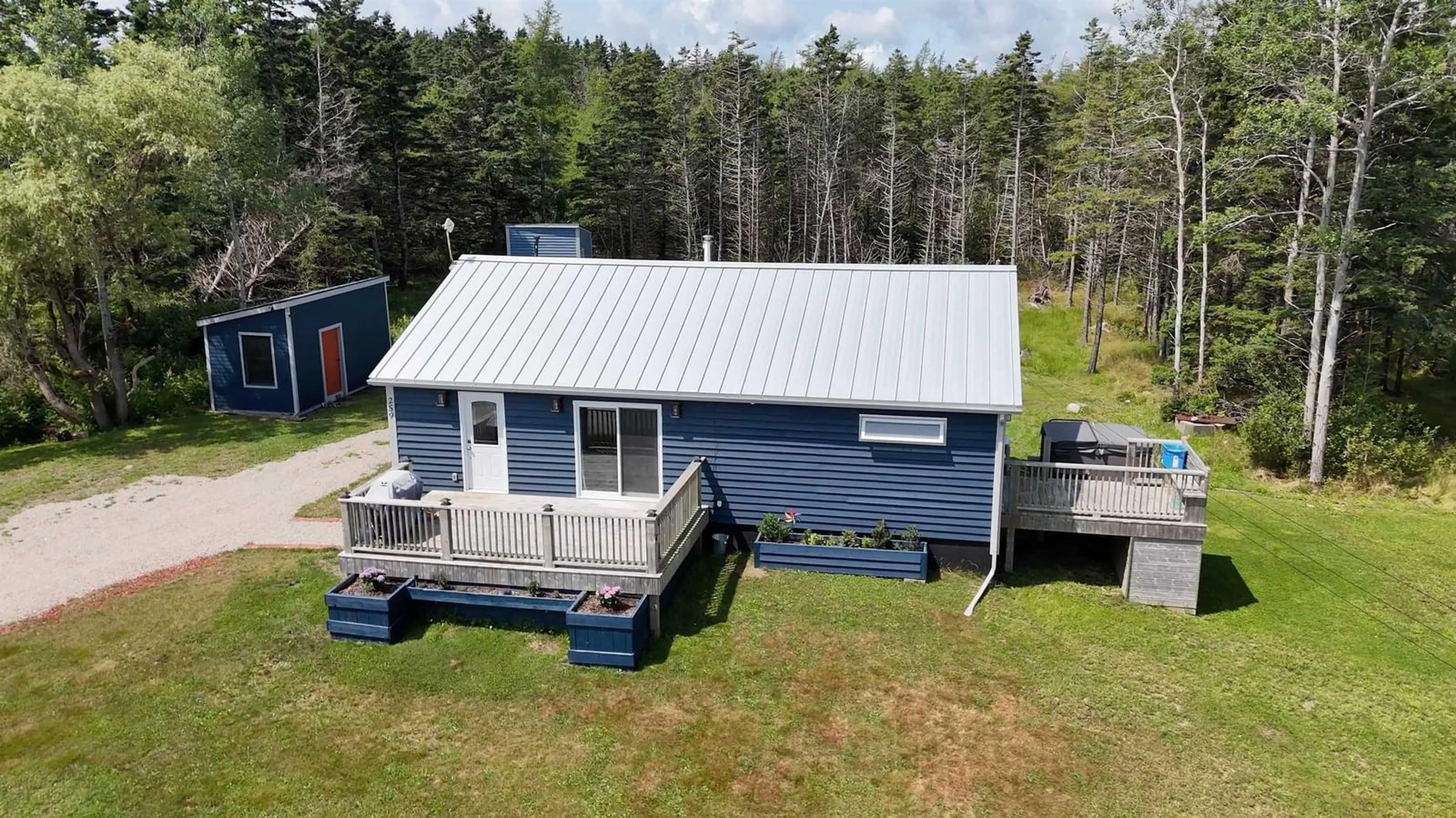 Cottage for 259 Big Tancook Island Rd, Big Tancook Island Nova Scotia B0J 3G0