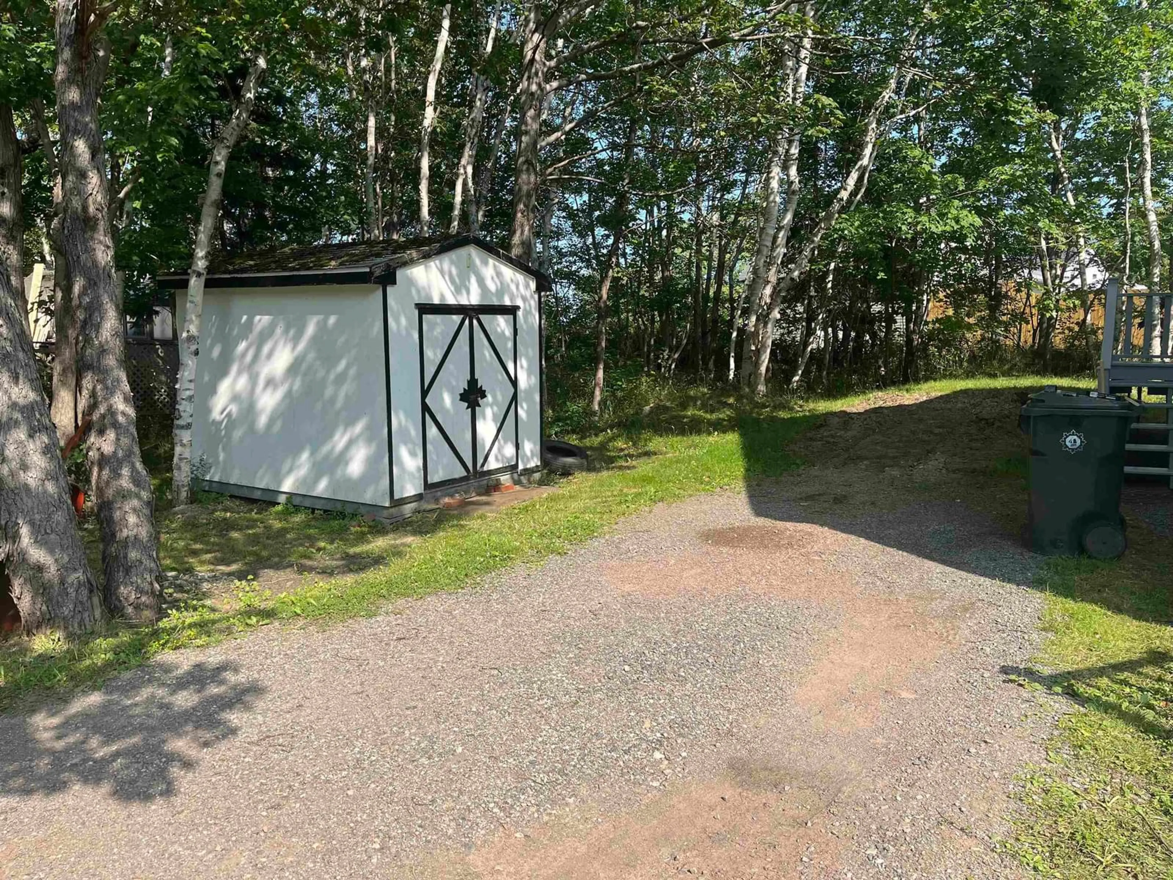 Shed for 1292 George St, Sydney Nova Scotia B1P 1N2