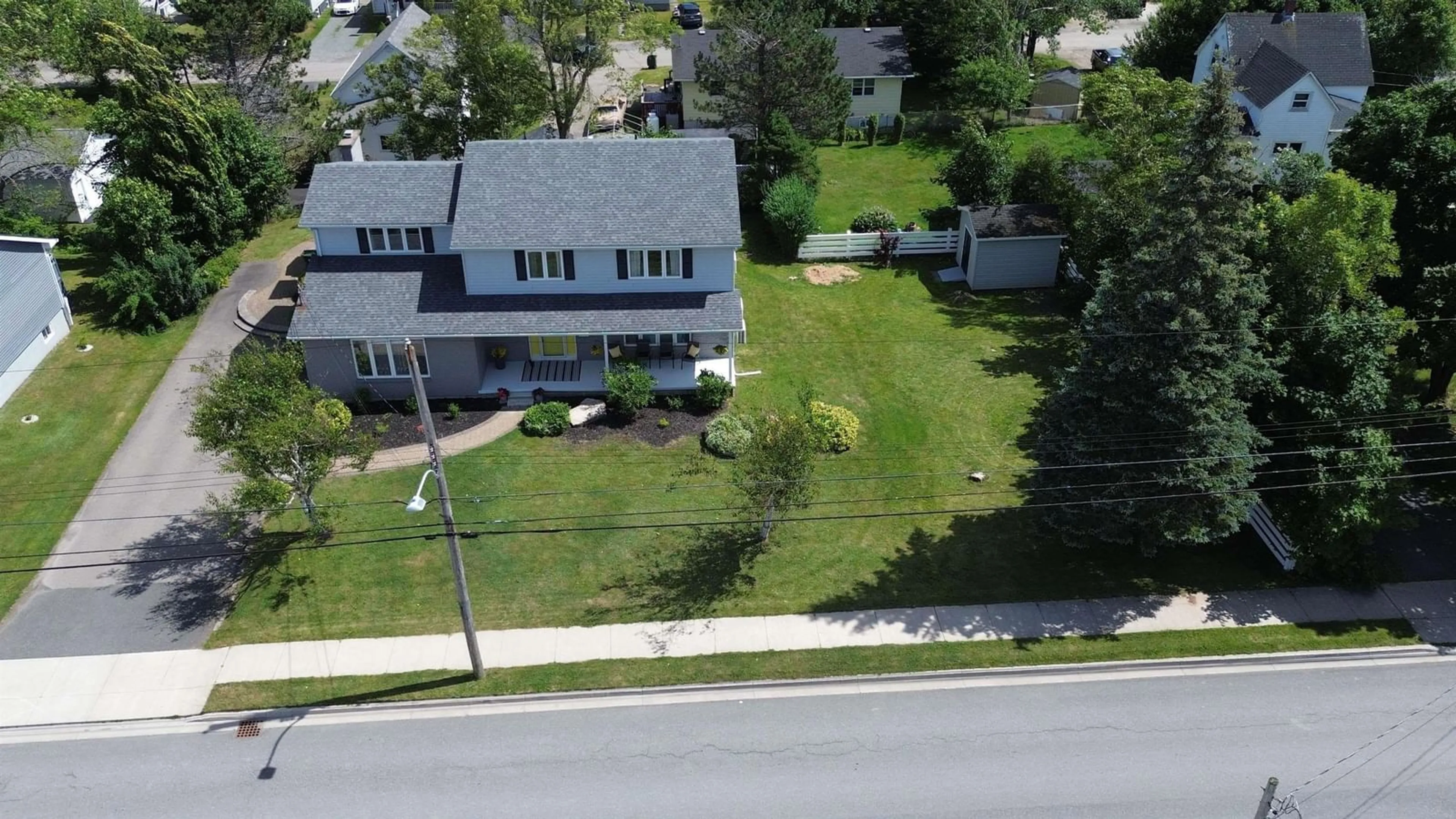 A pic from exterior of the house or condo, the street view for 379 York St, Glace Bay Nova Scotia B1A 2M9