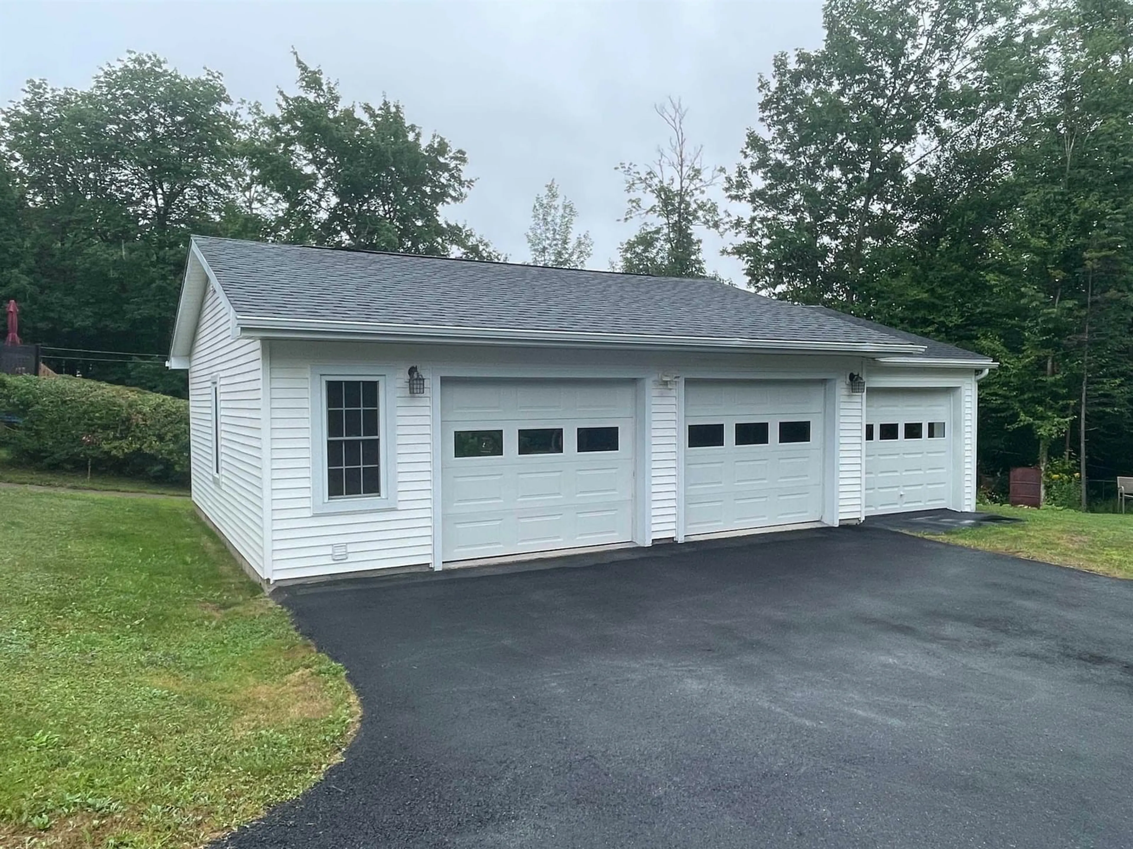 Indoor garage for 73 Rogers Dr, Lower Sackville Nova Scotia B4C 3G3