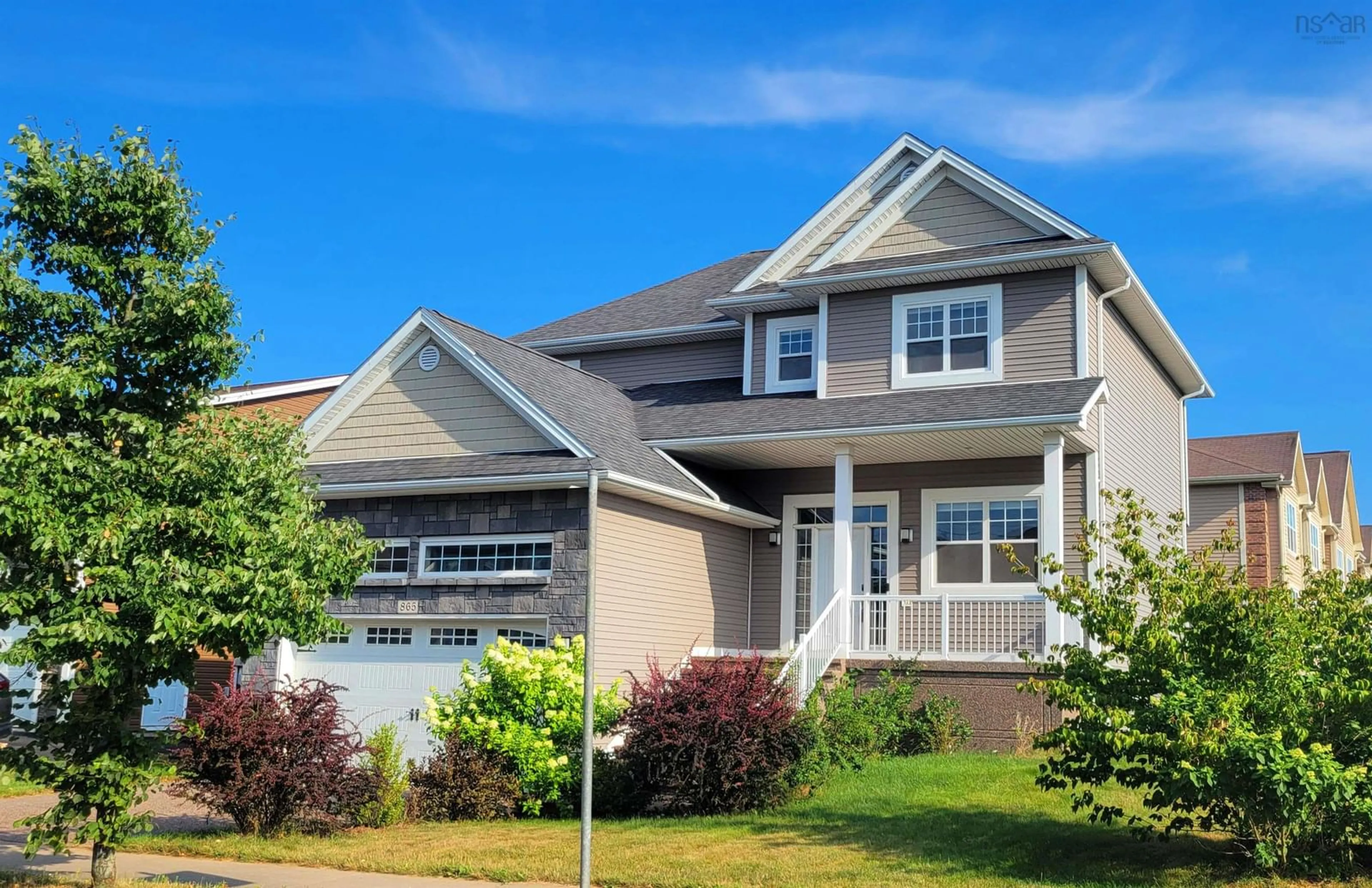 Home with vinyl exterior material for 865 Basinview Dr, Bedford Nova Scotia B4A 4K9