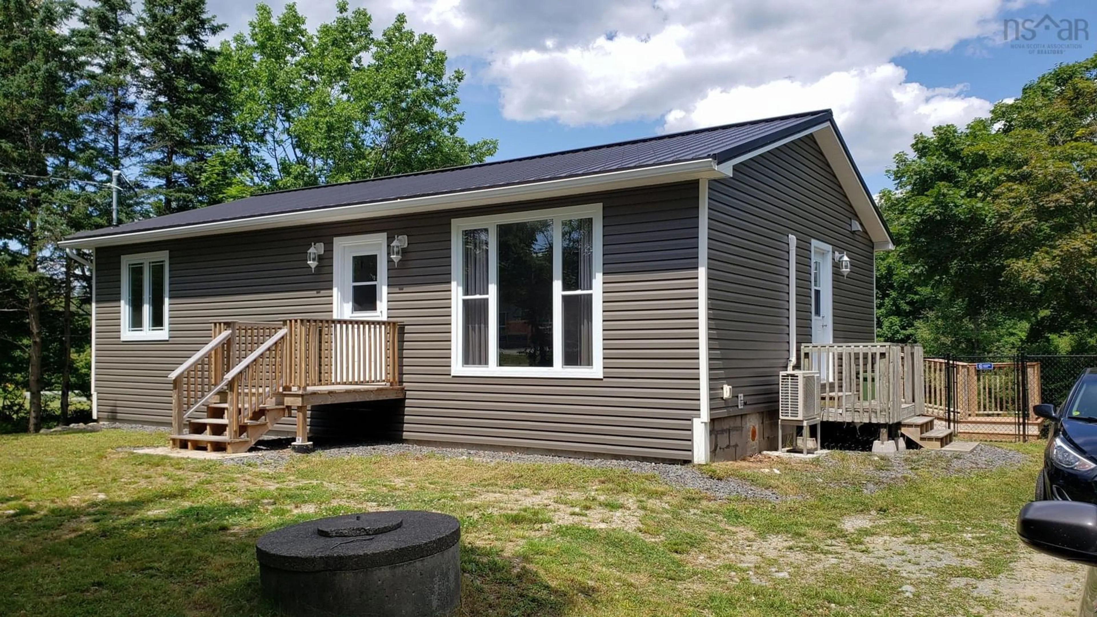 Home with vinyl exterior material for 109 College St, Mount Pleasant Nova Scotia B0T 1K0