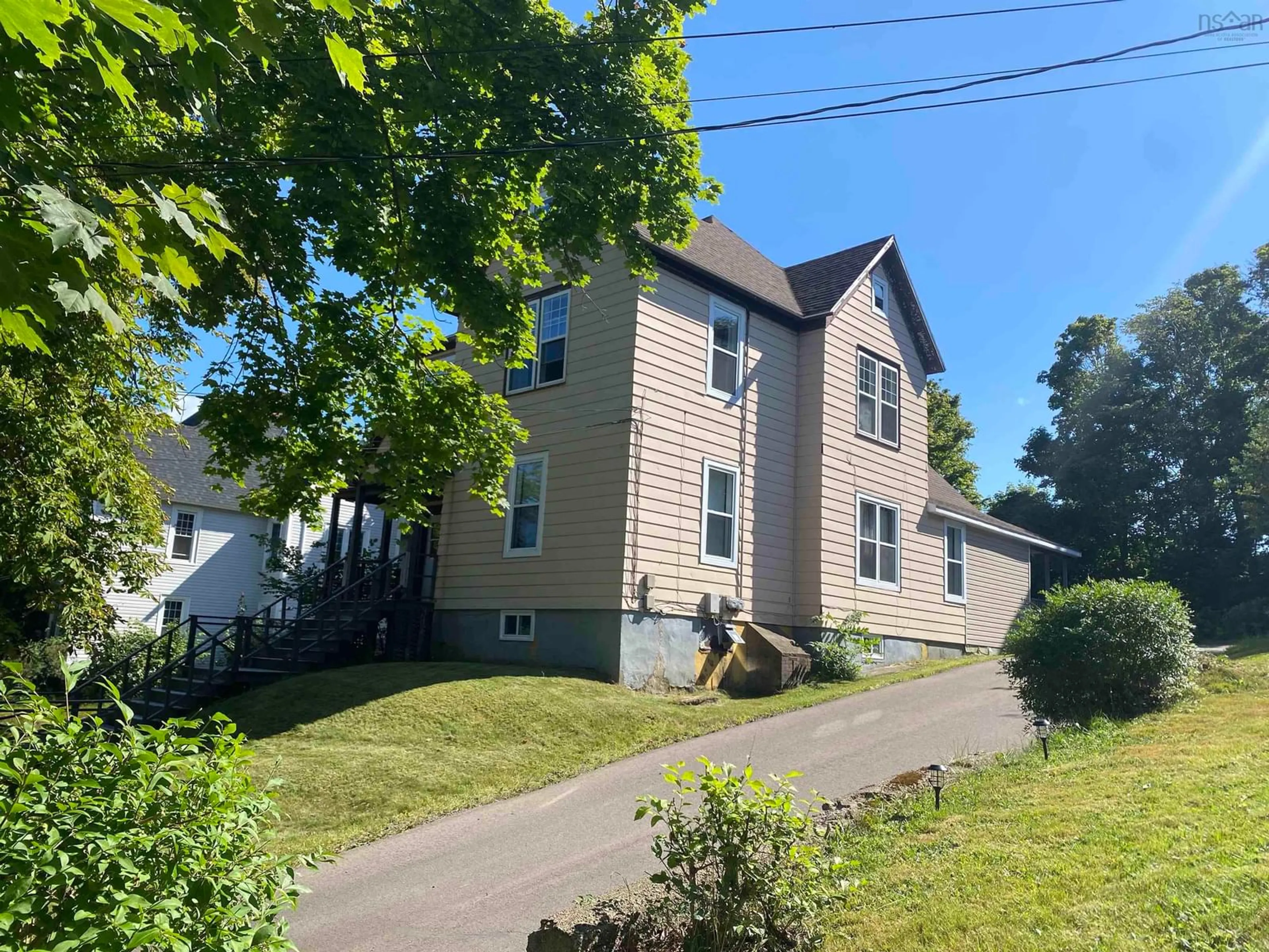 Frontside or backside of a home, the front or back of building for 10 View Street, North Sydney Nova Scotia B2A 3M1