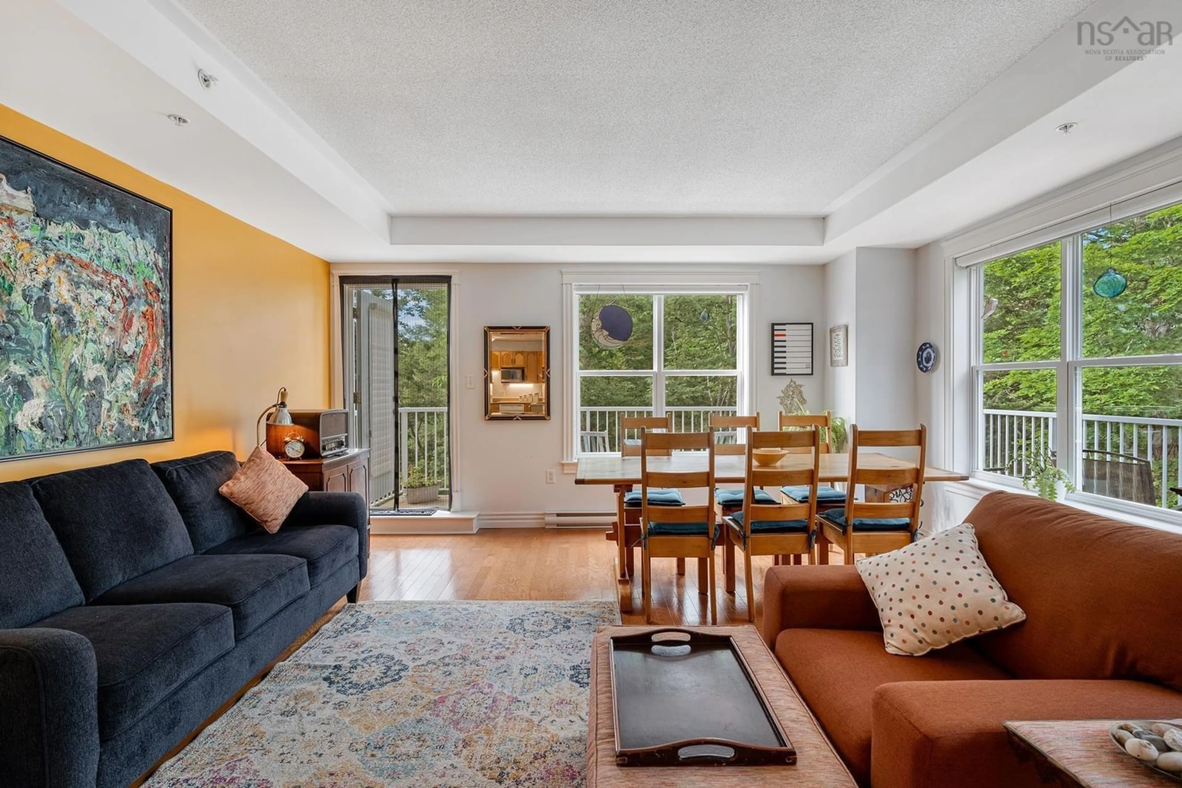 Living room, wood floors for 476 Main St #309, Mahone Bay Nova Scotia B0J 2E0