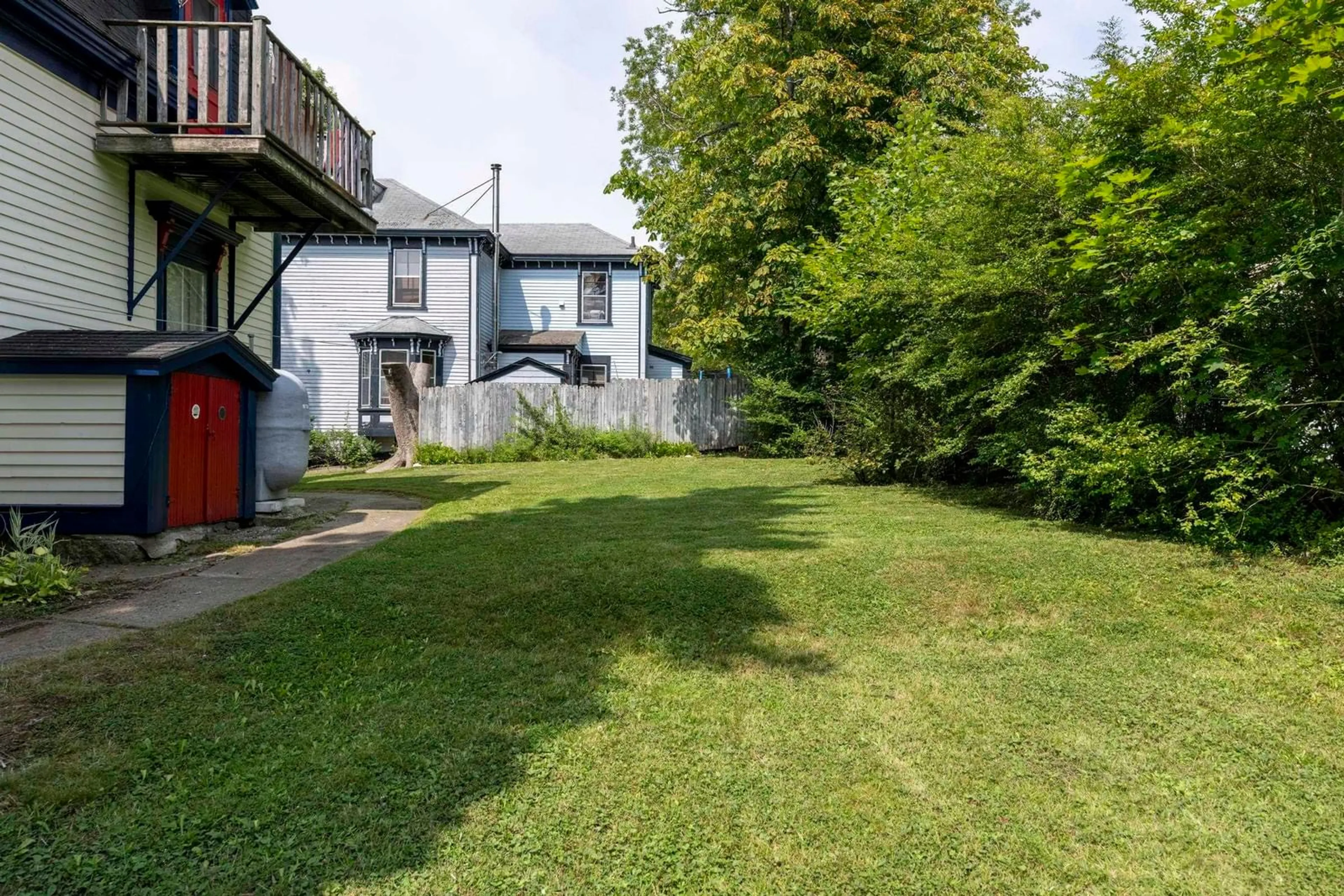 Patio, street for 26 Lorne St, Lunenburg Nova Scotia B0J 2C0