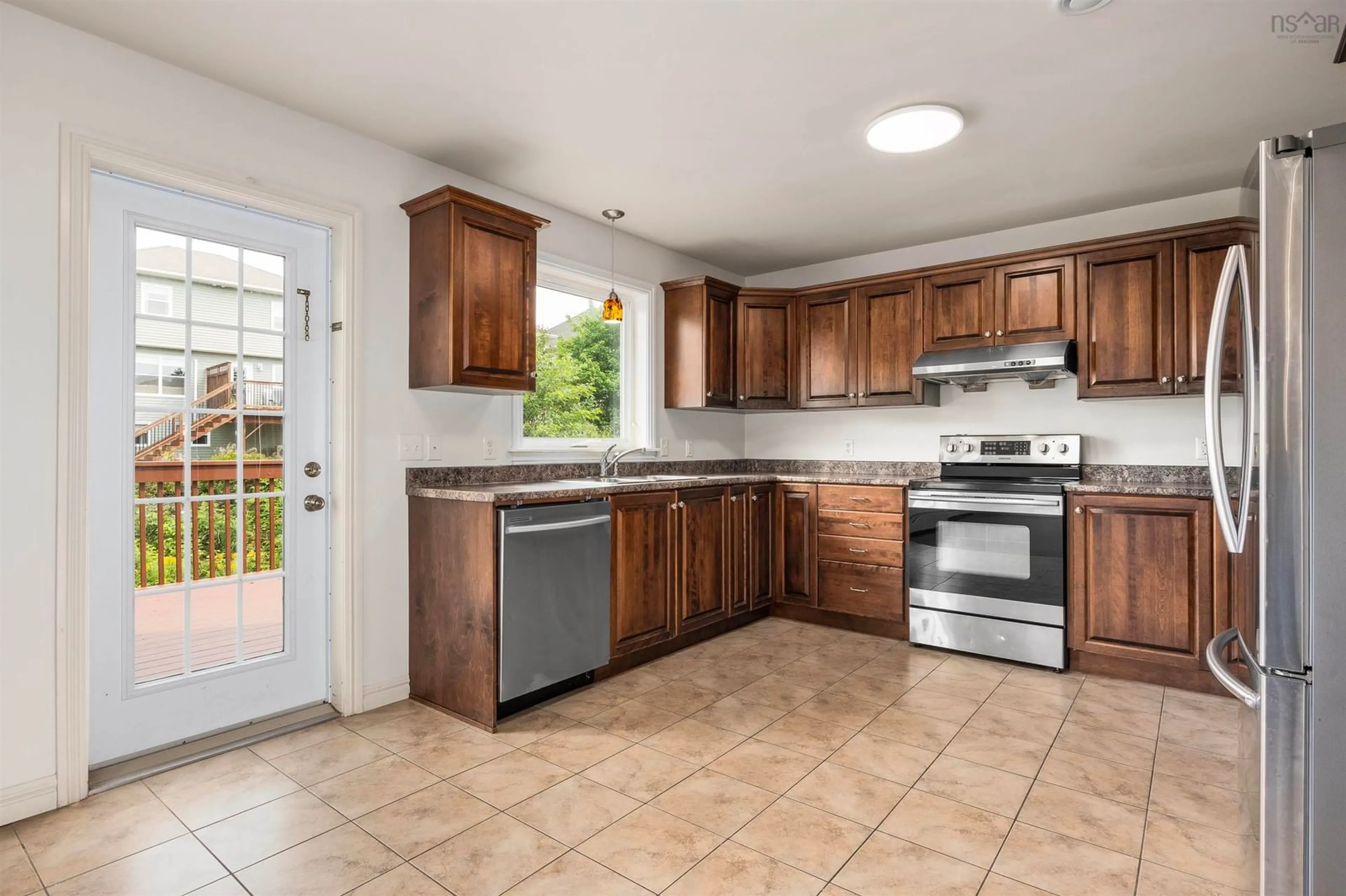 Standard kitchen, wood floors, cottage for 49 Merchant Crt, Halifax Nova Scotia B3M 0A8