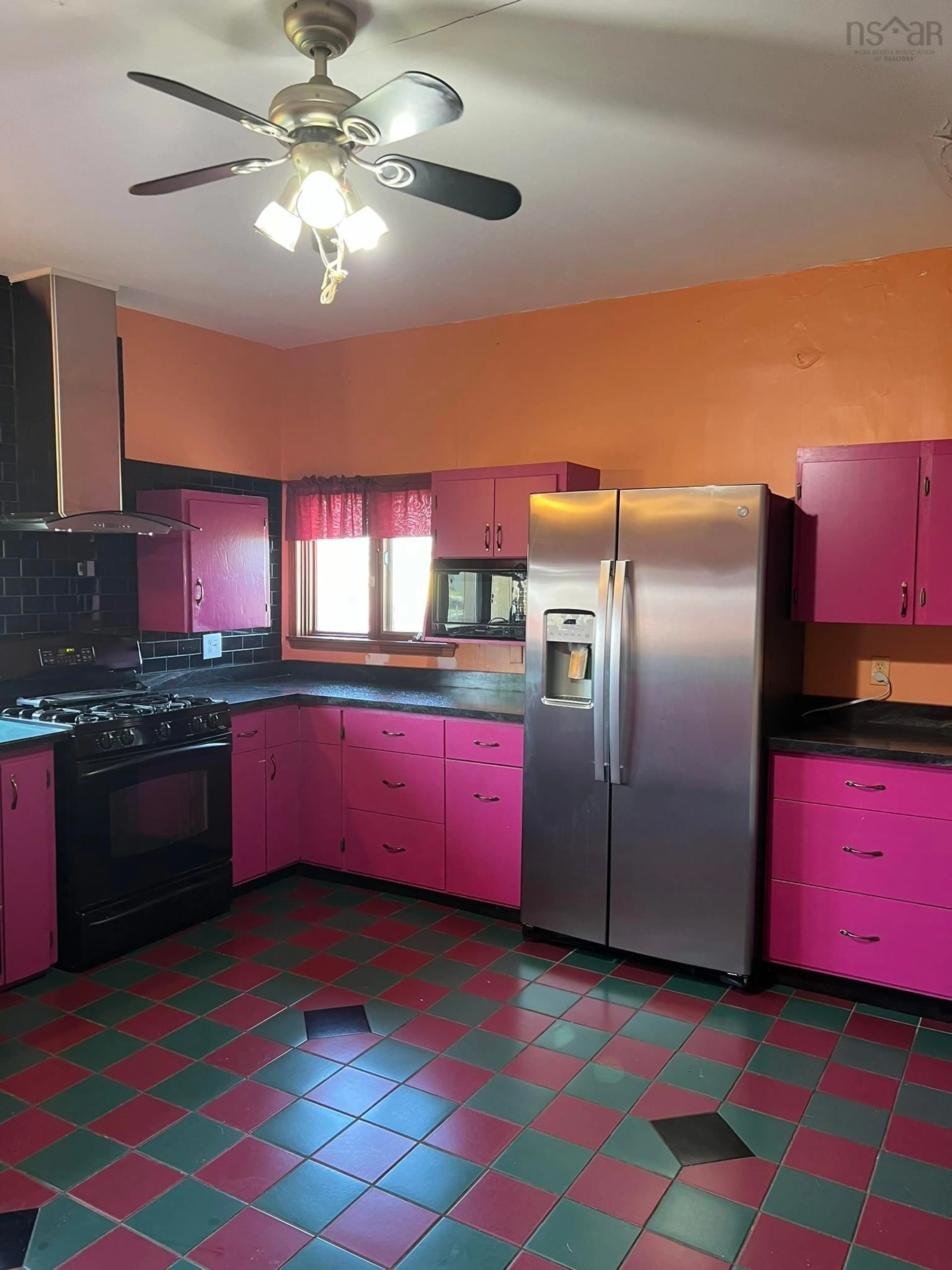 Kitchen for 12691 Highway 6, Wallace Bay Nova Scotia B0K 1Y0